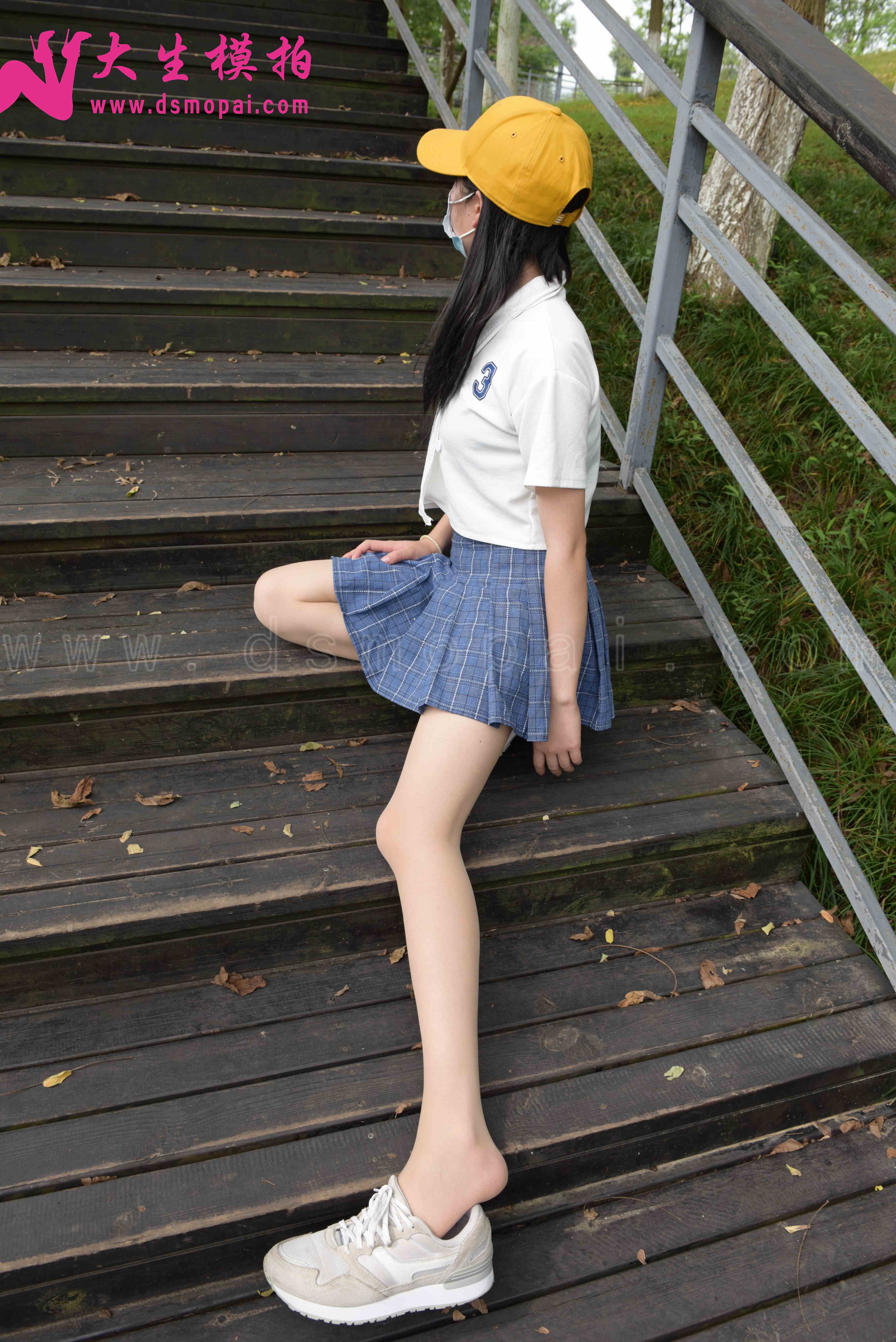 China Beauty Legs and feet 905