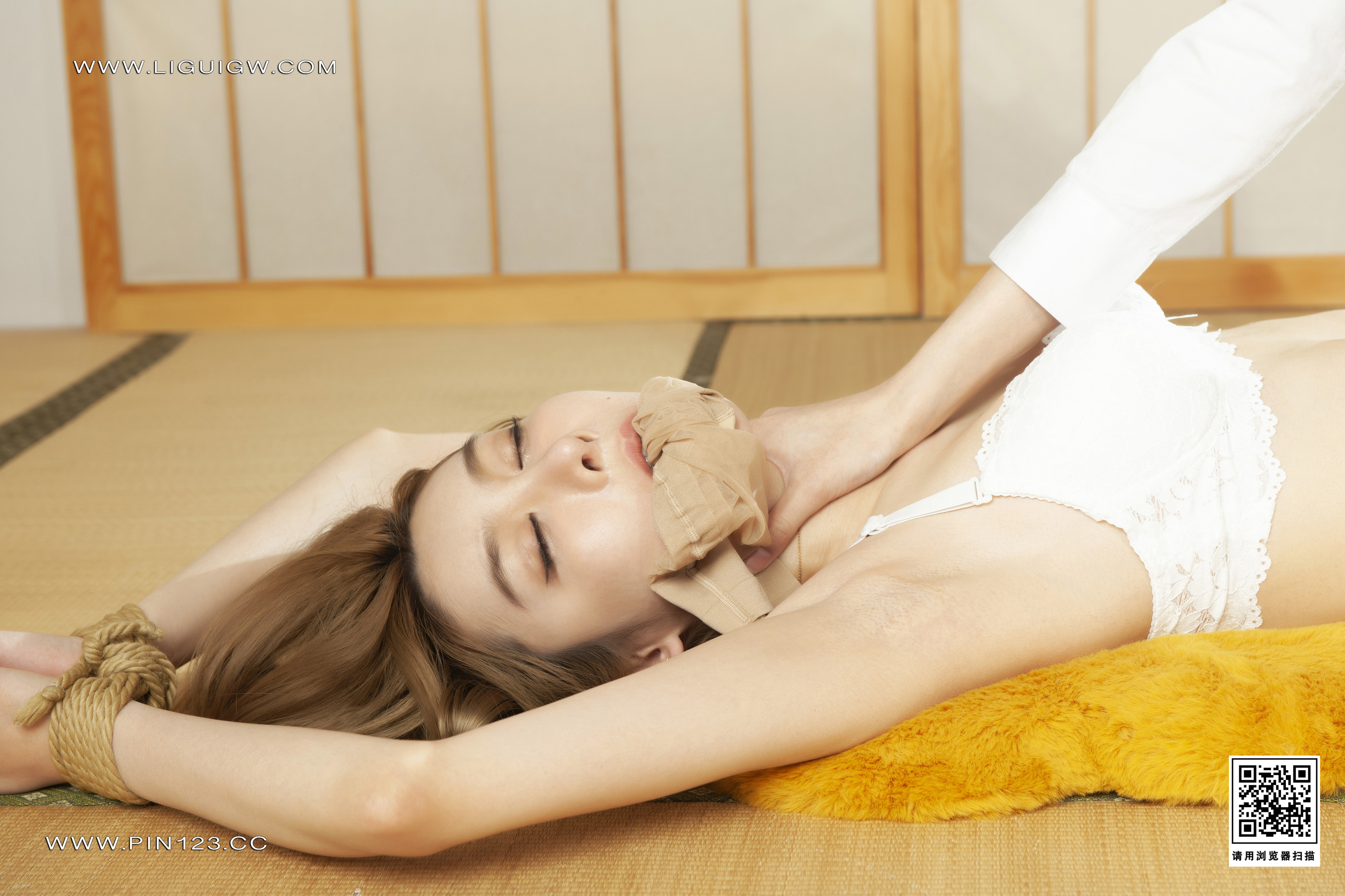 Chinese lady bondage 565-2