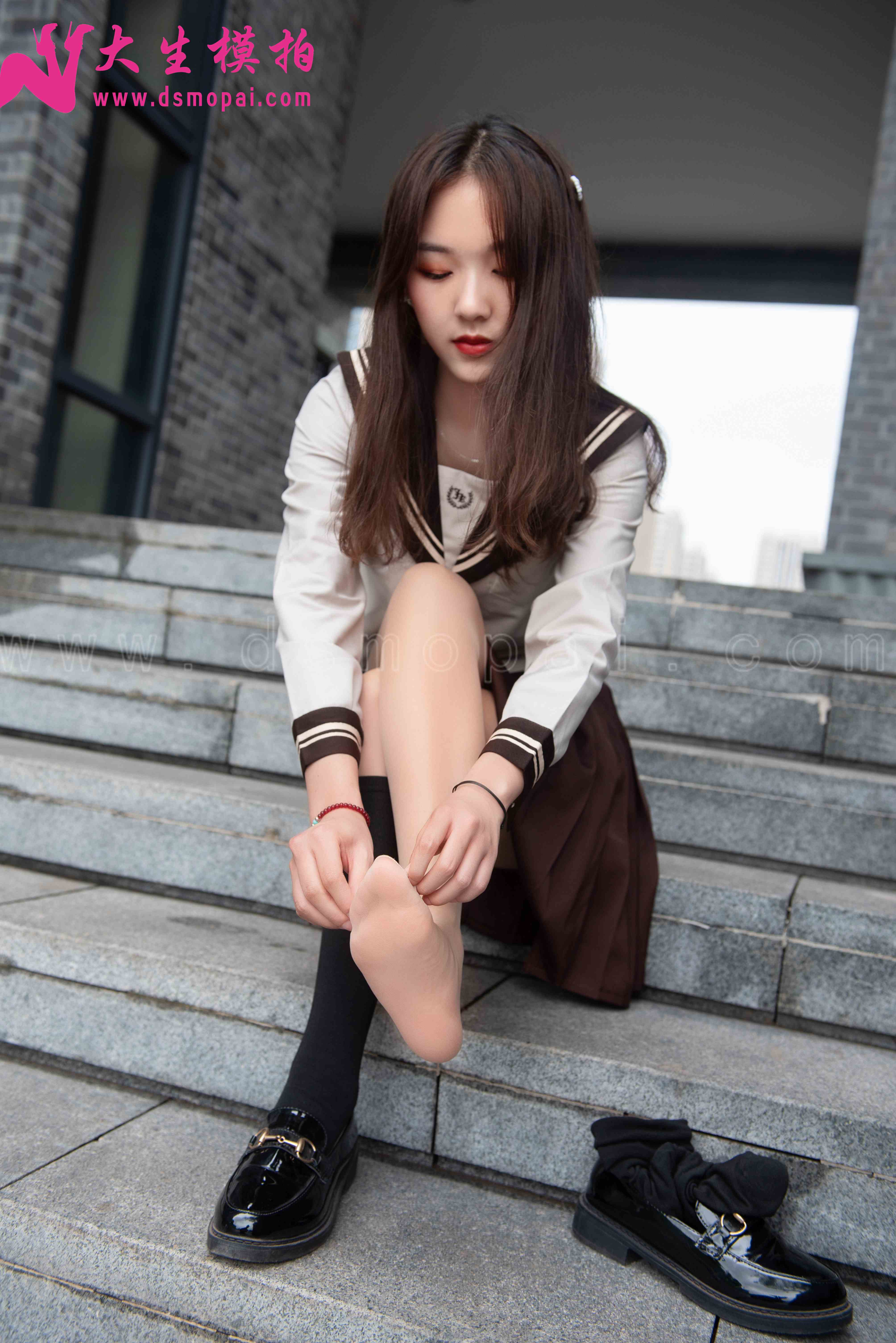 China Beauty Legs and feet 906