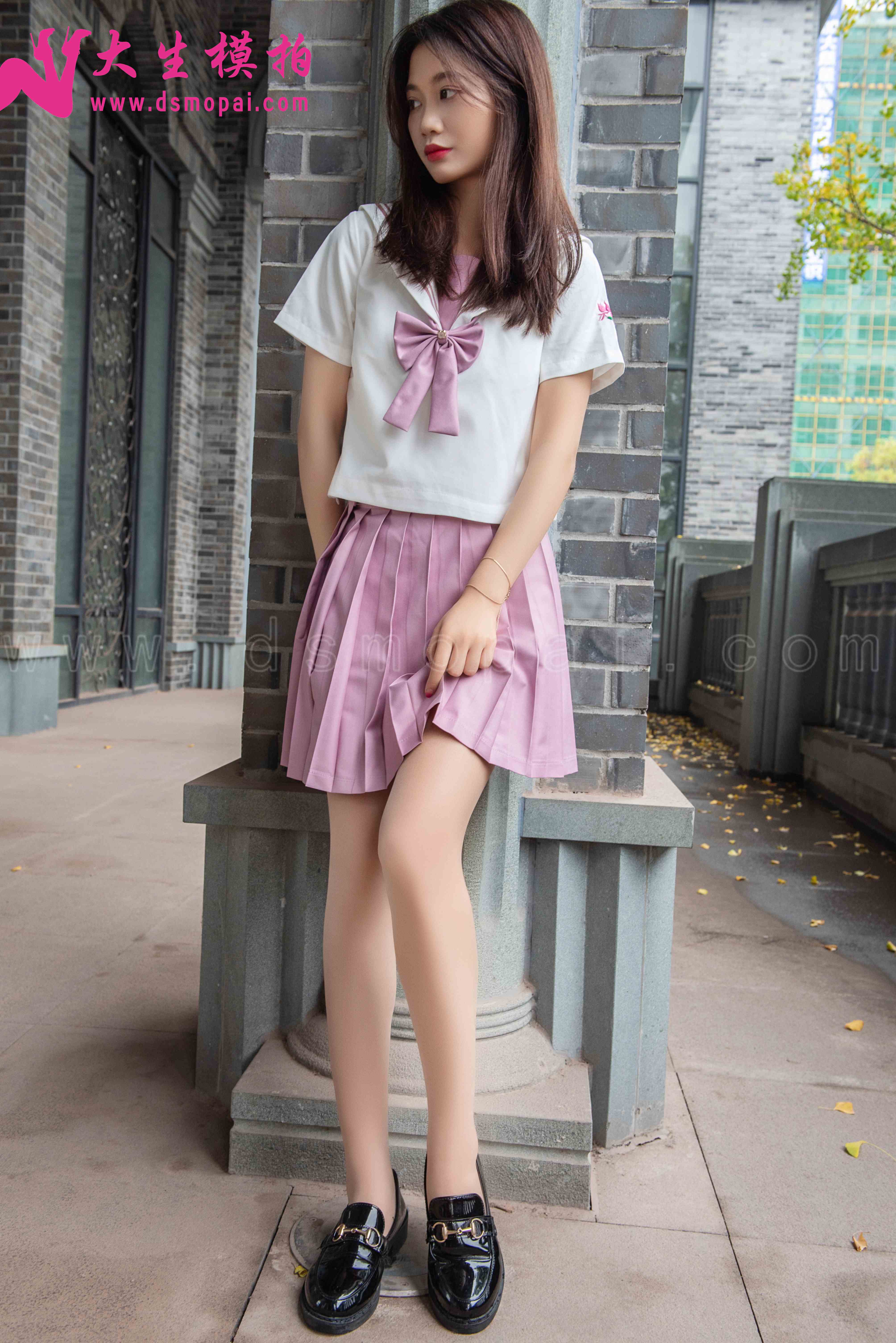 China Beauty Legs and feet 908