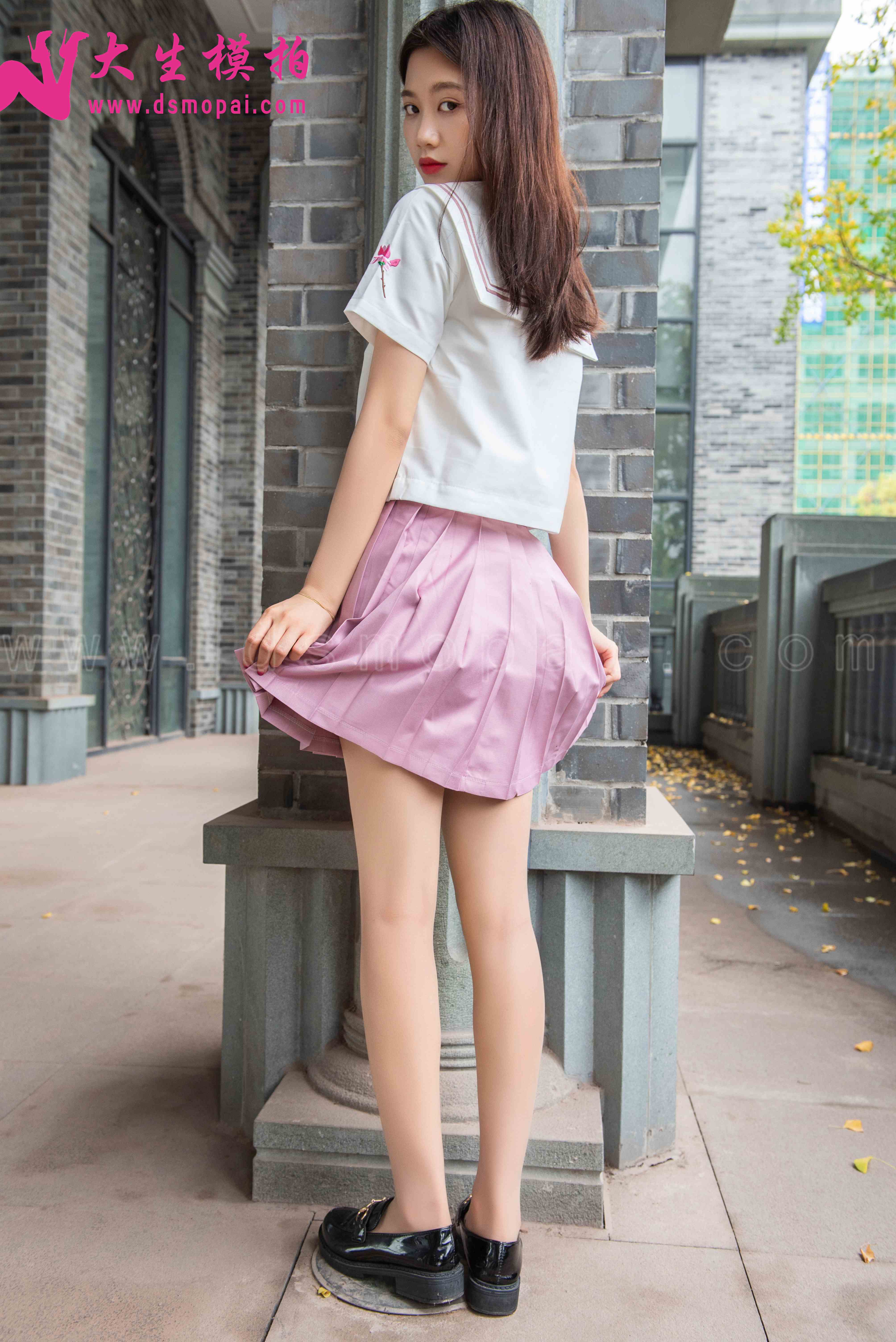 China Beauty Legs and feet 908