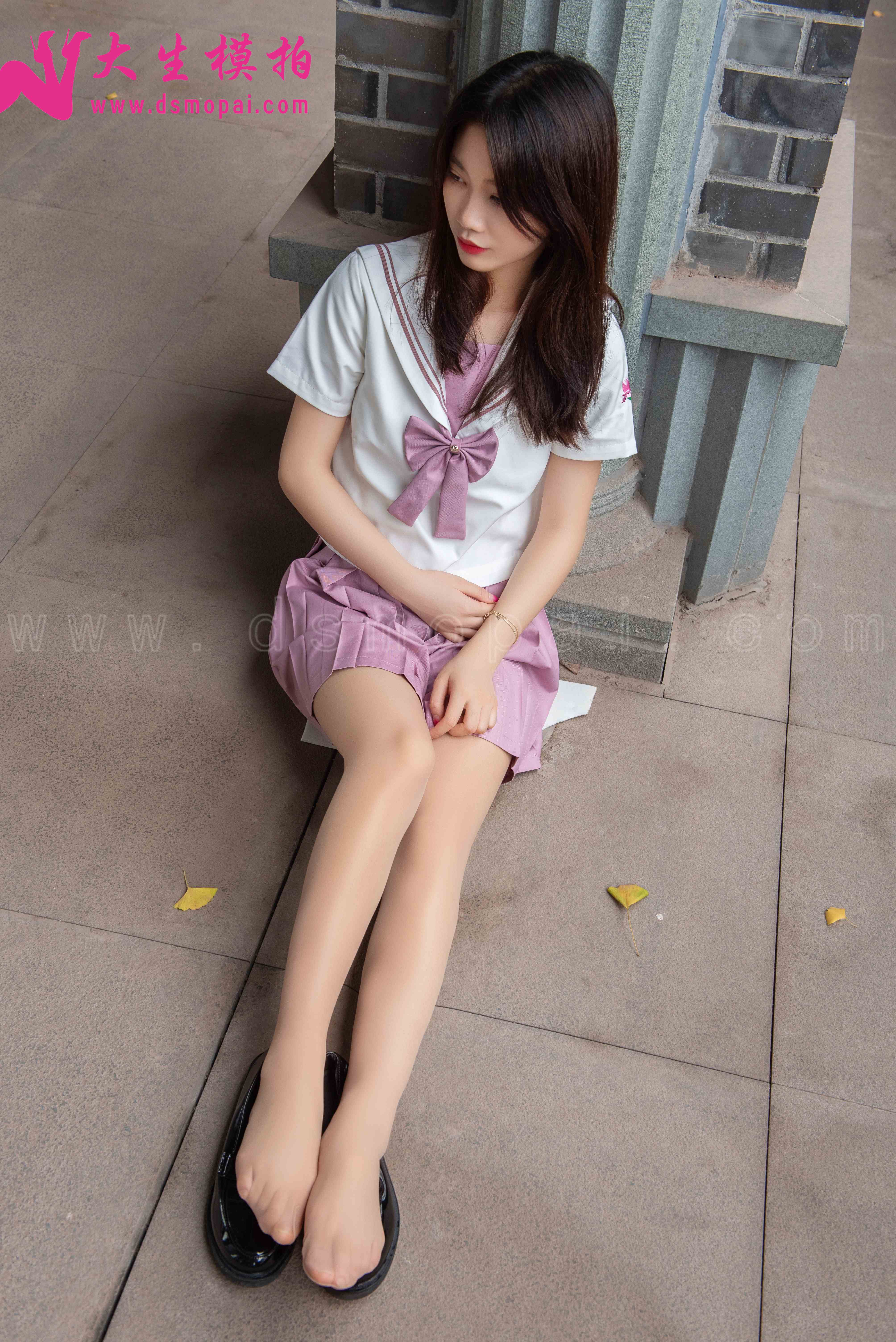 China Beauty Legs and feet 908