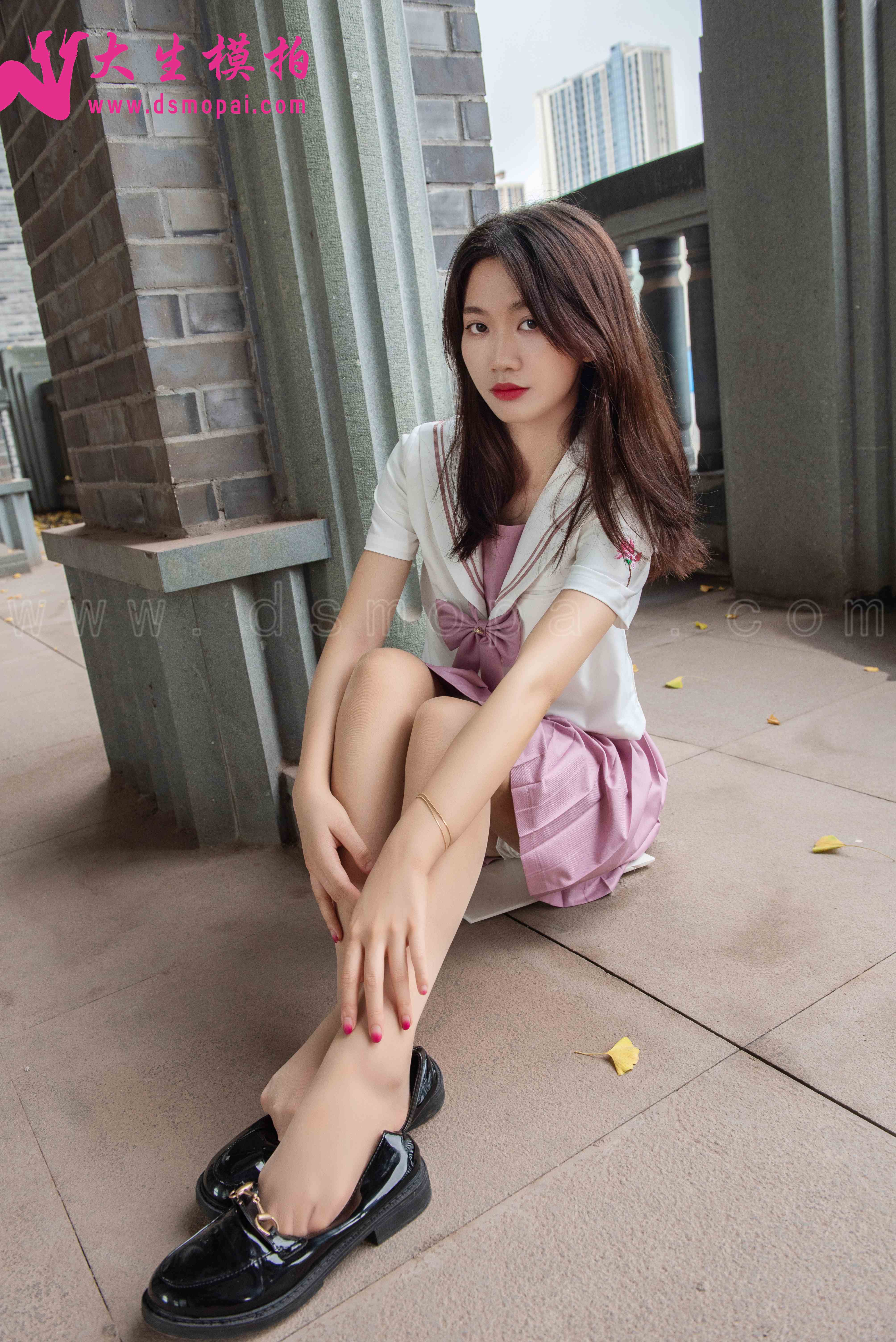 China Beauty Legs and feet 908