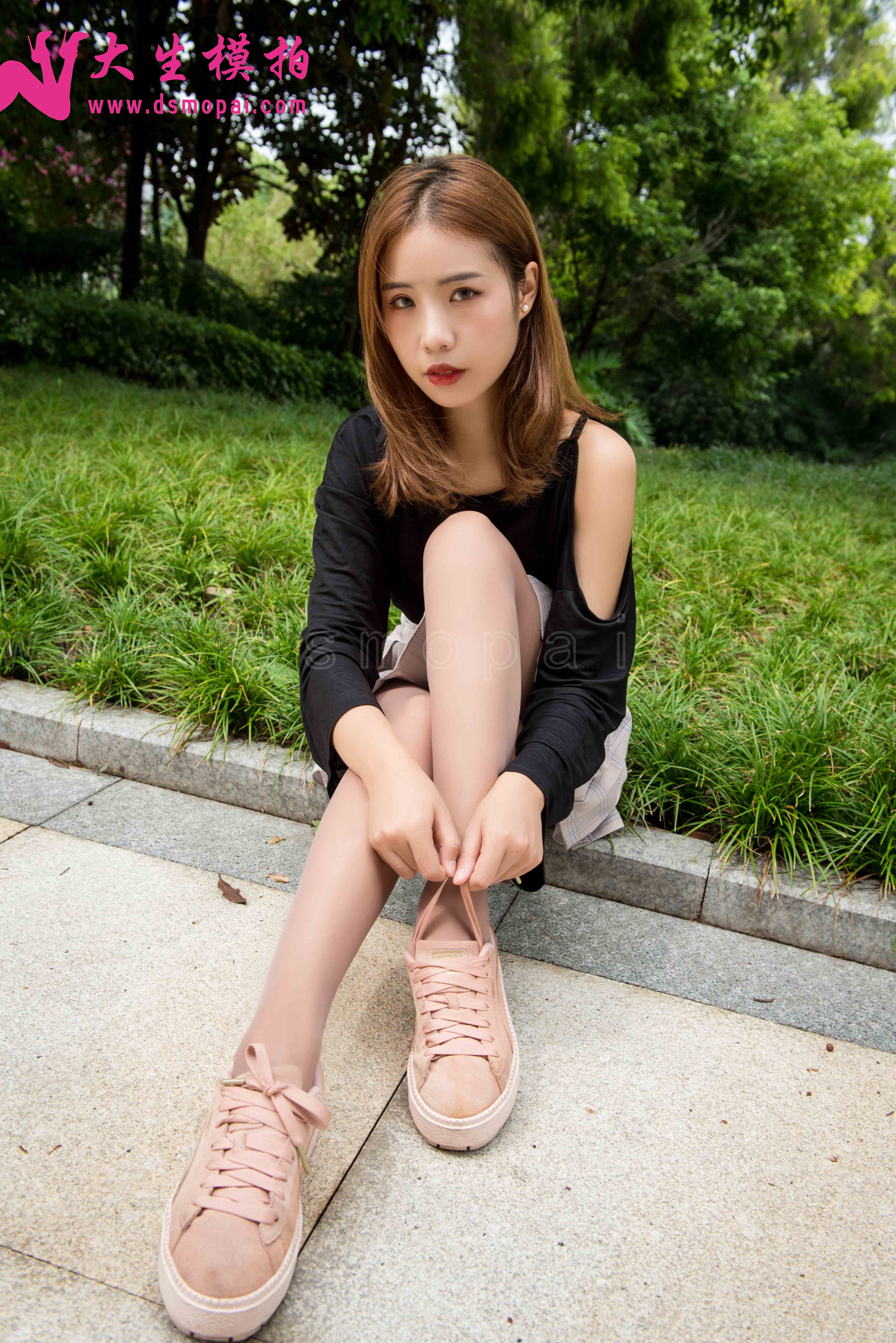 China Beauty Legs and feet 910