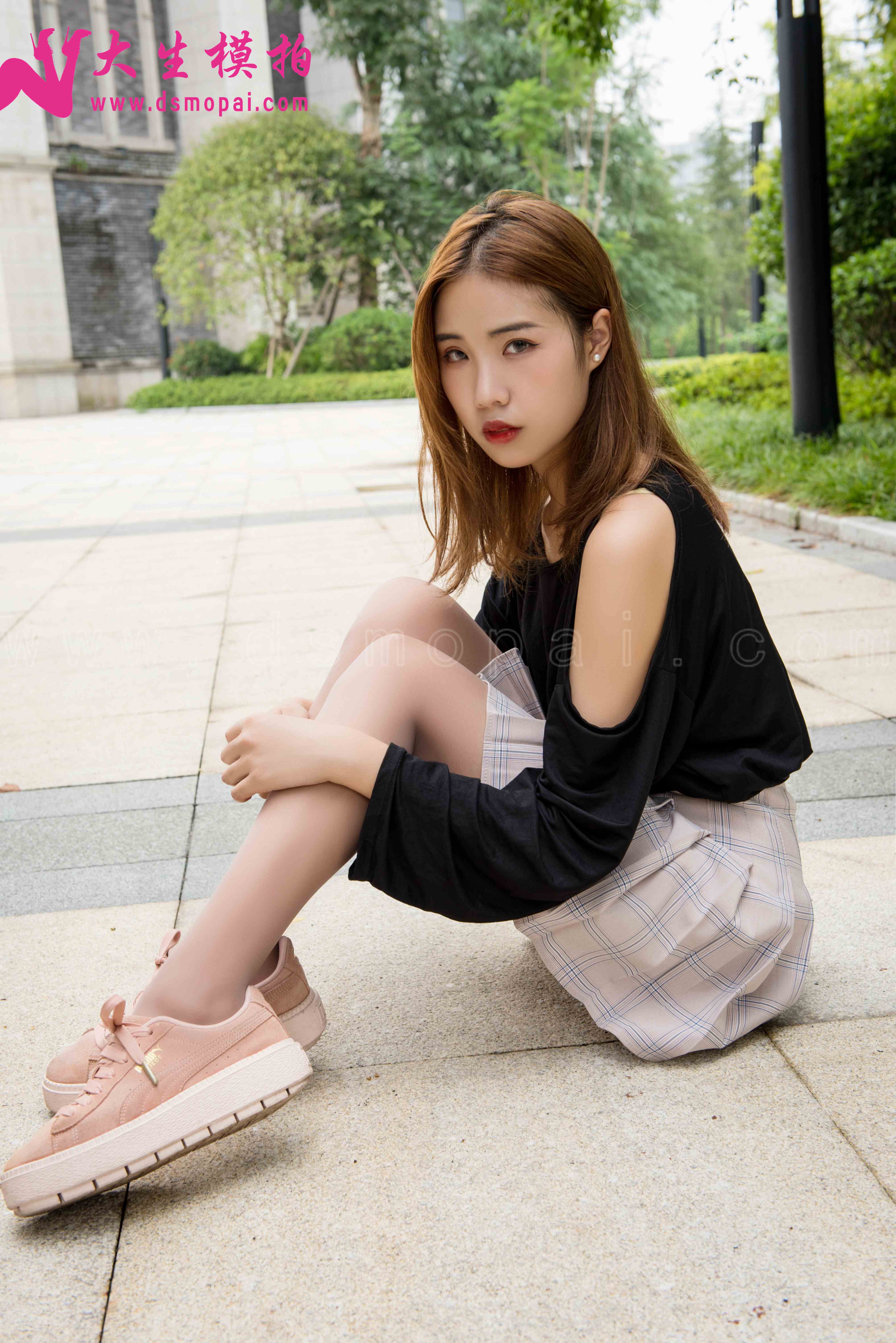 China Beauty Legs and feet 910