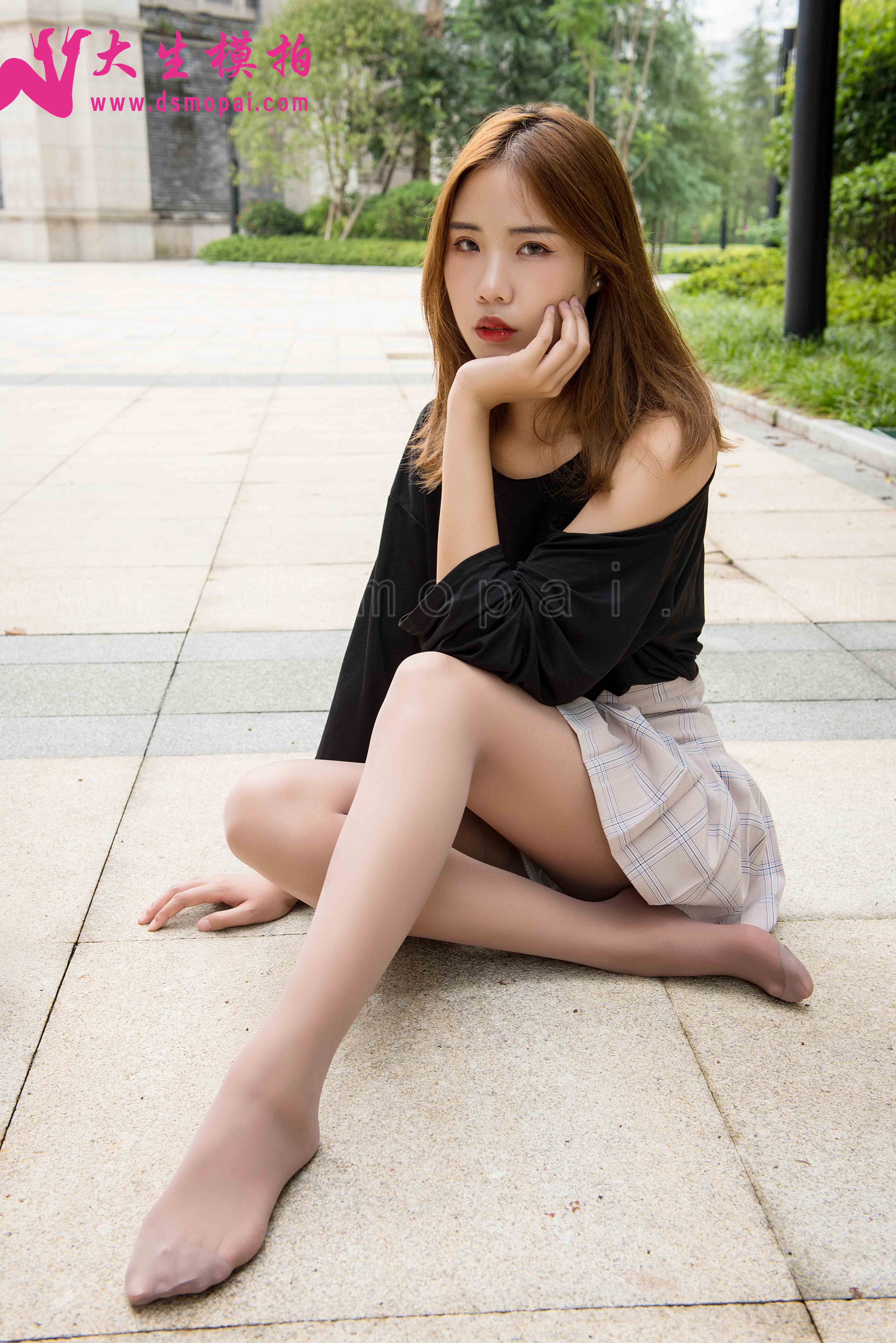 China Beauty Legs and feet 910