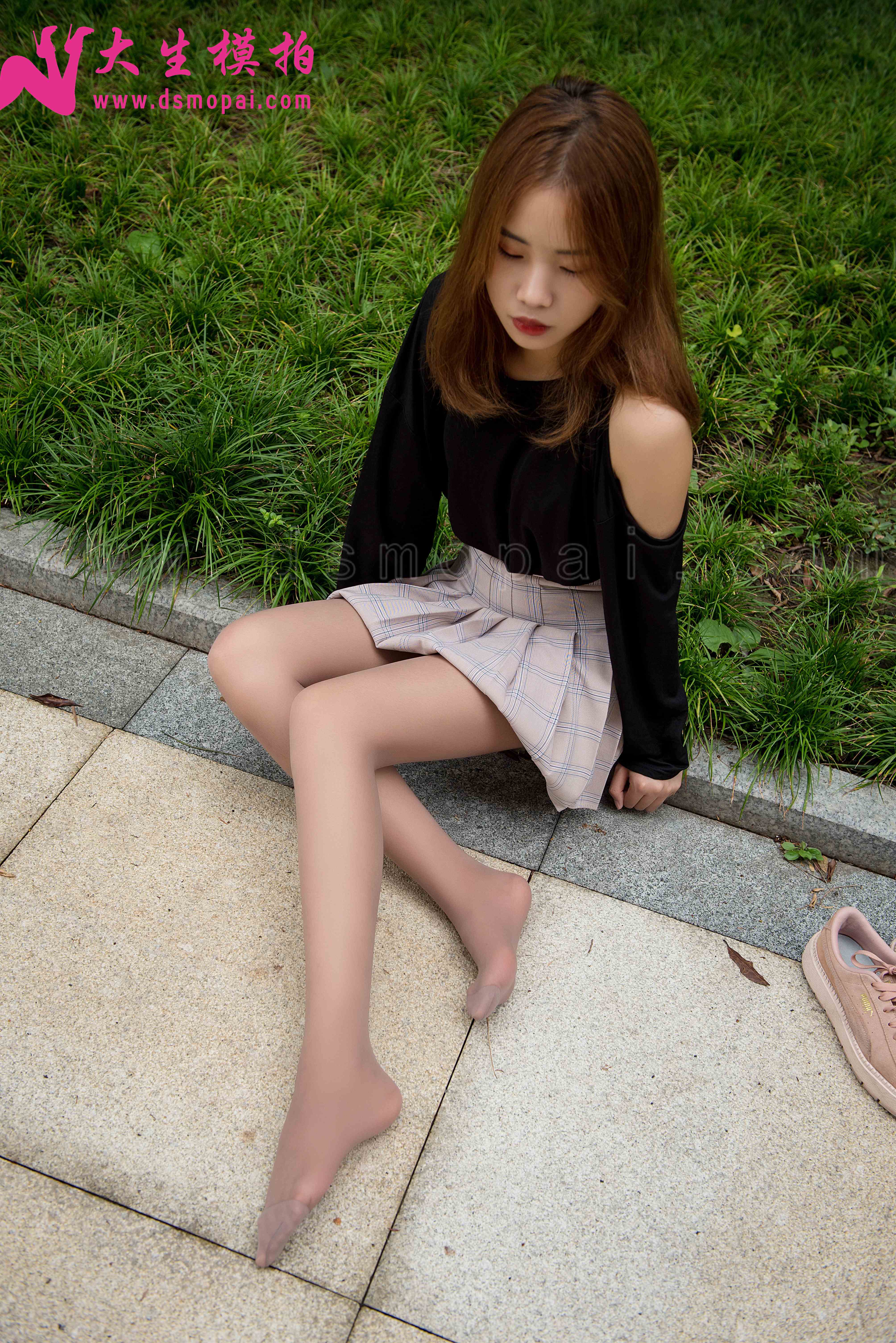China Beauty Legs and feet 910