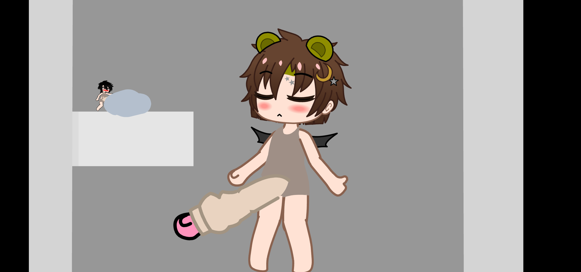 Unaware CC's shower [Tiny Michael, Unaware, Cock Vore]