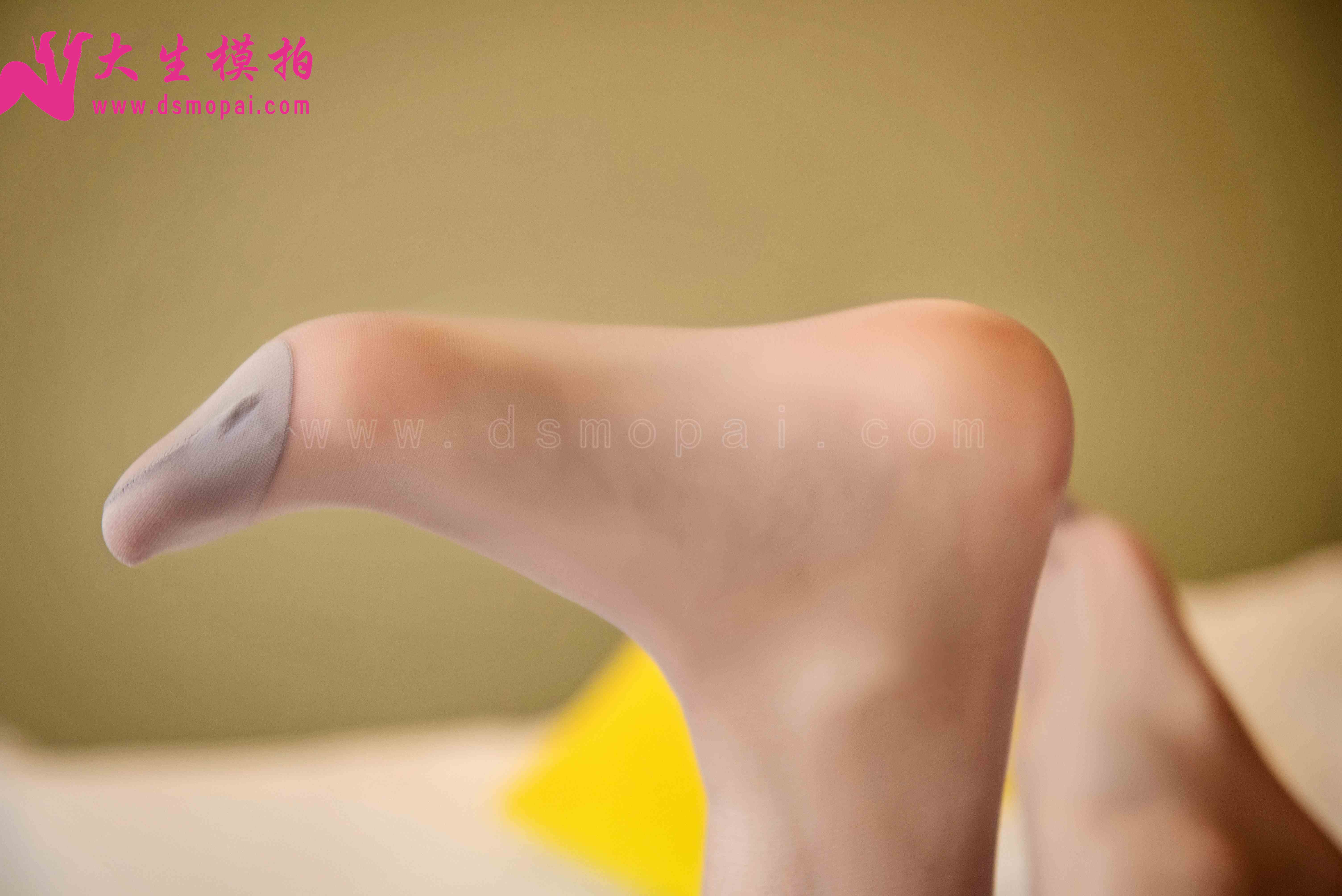 China Beauty Legs and feet 918