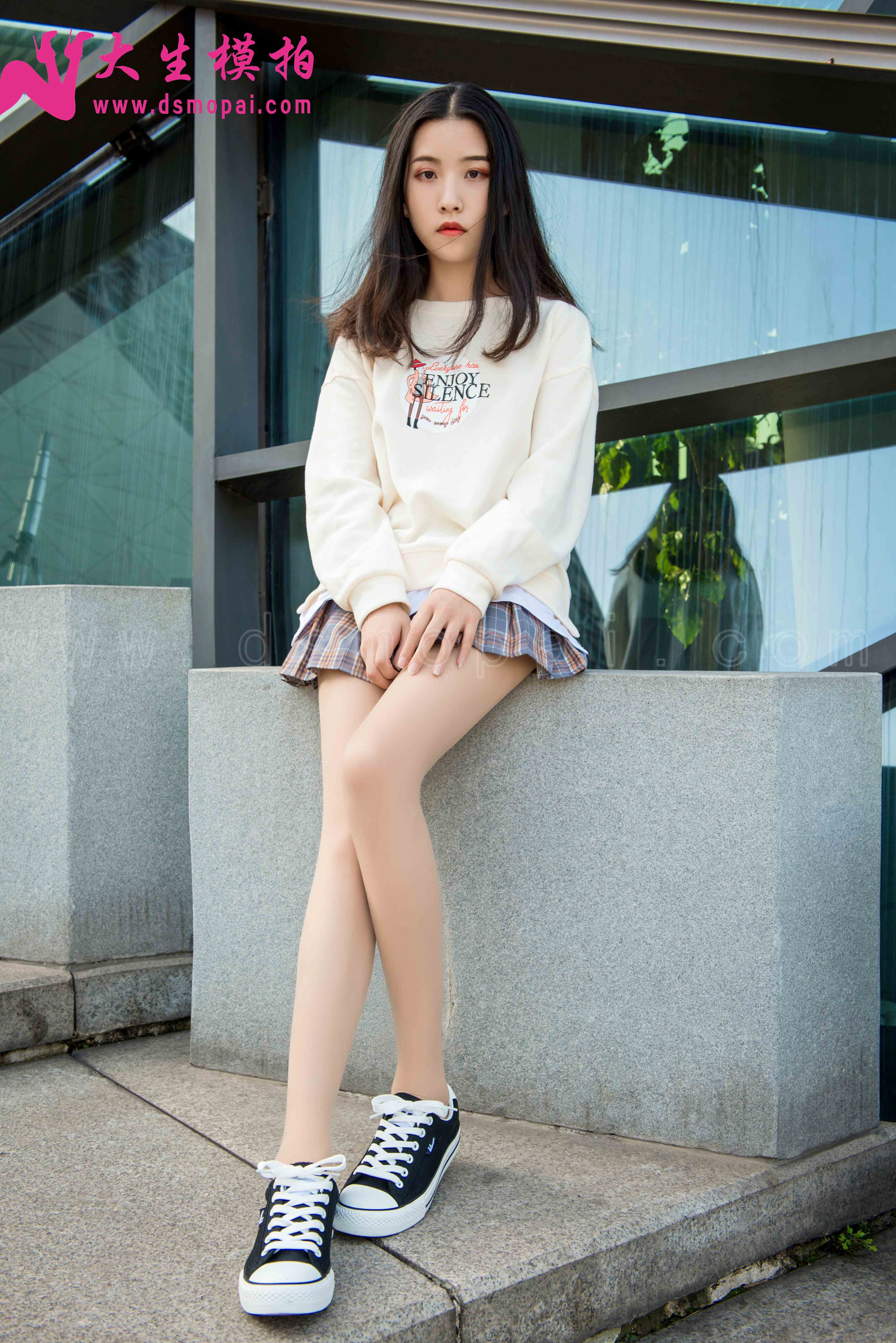 China Beauty Legs and feet 921