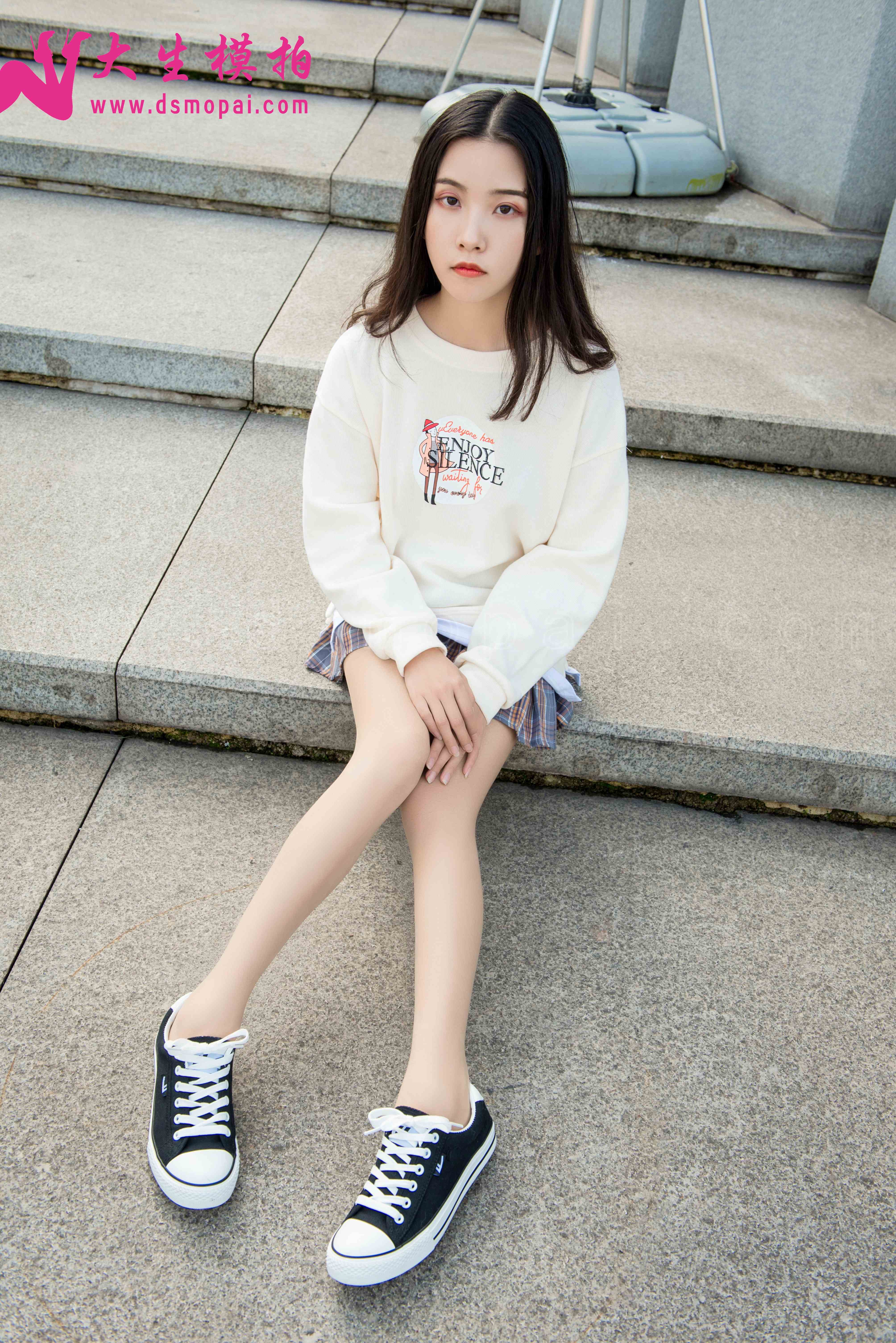 China Beauty Legs and feet 921