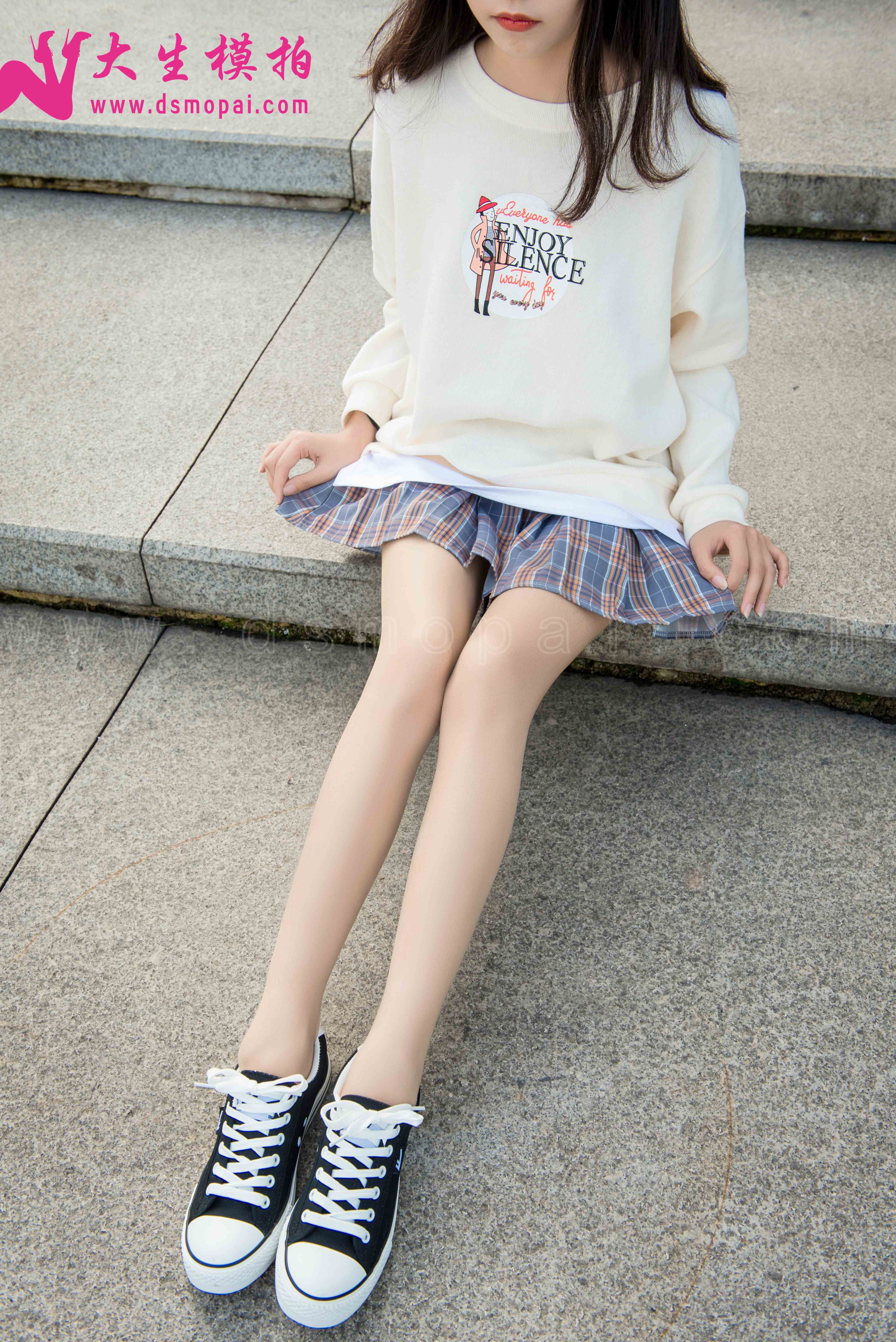 China Beauty Legs and feet 921