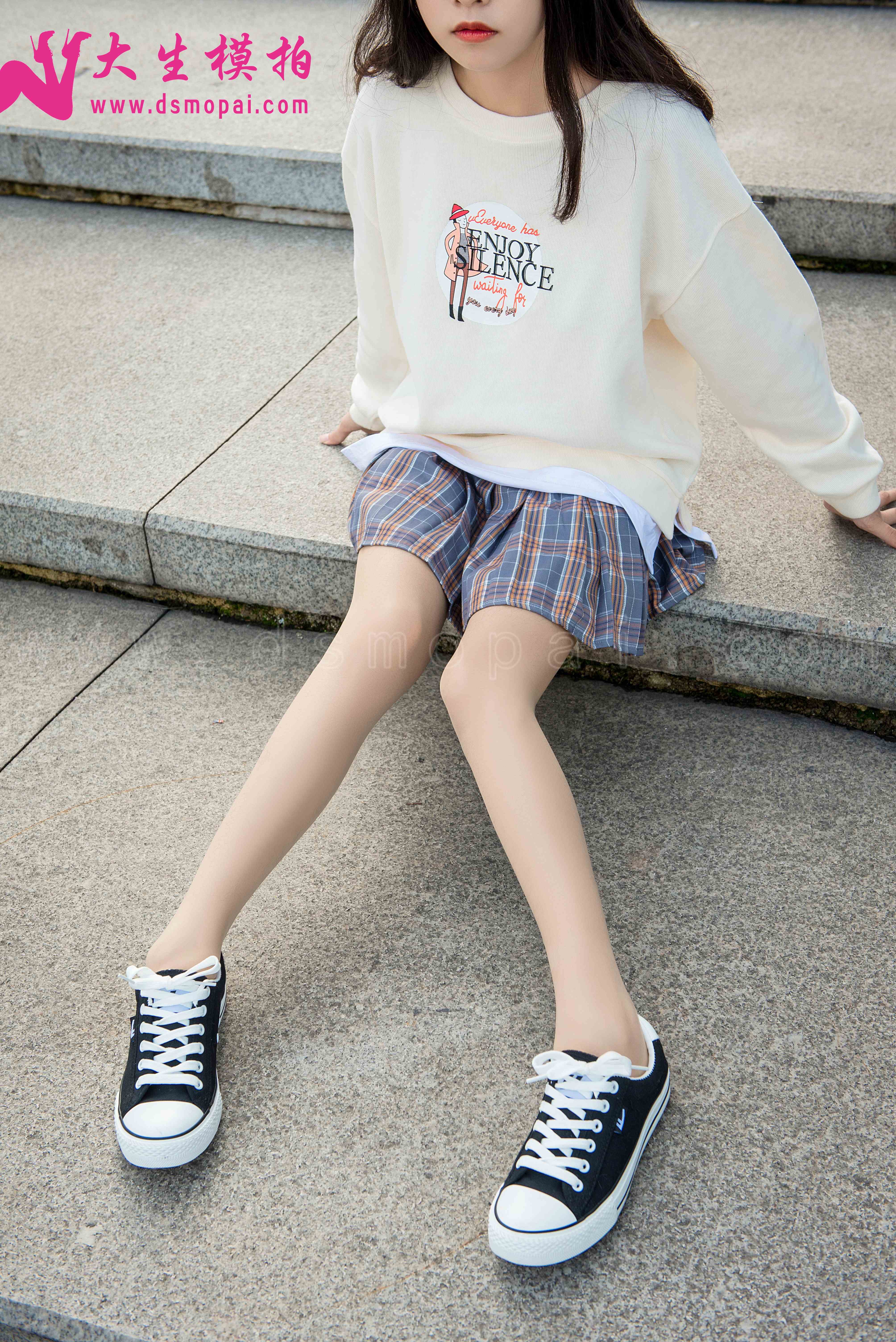 China Beauty Legs and feet 921