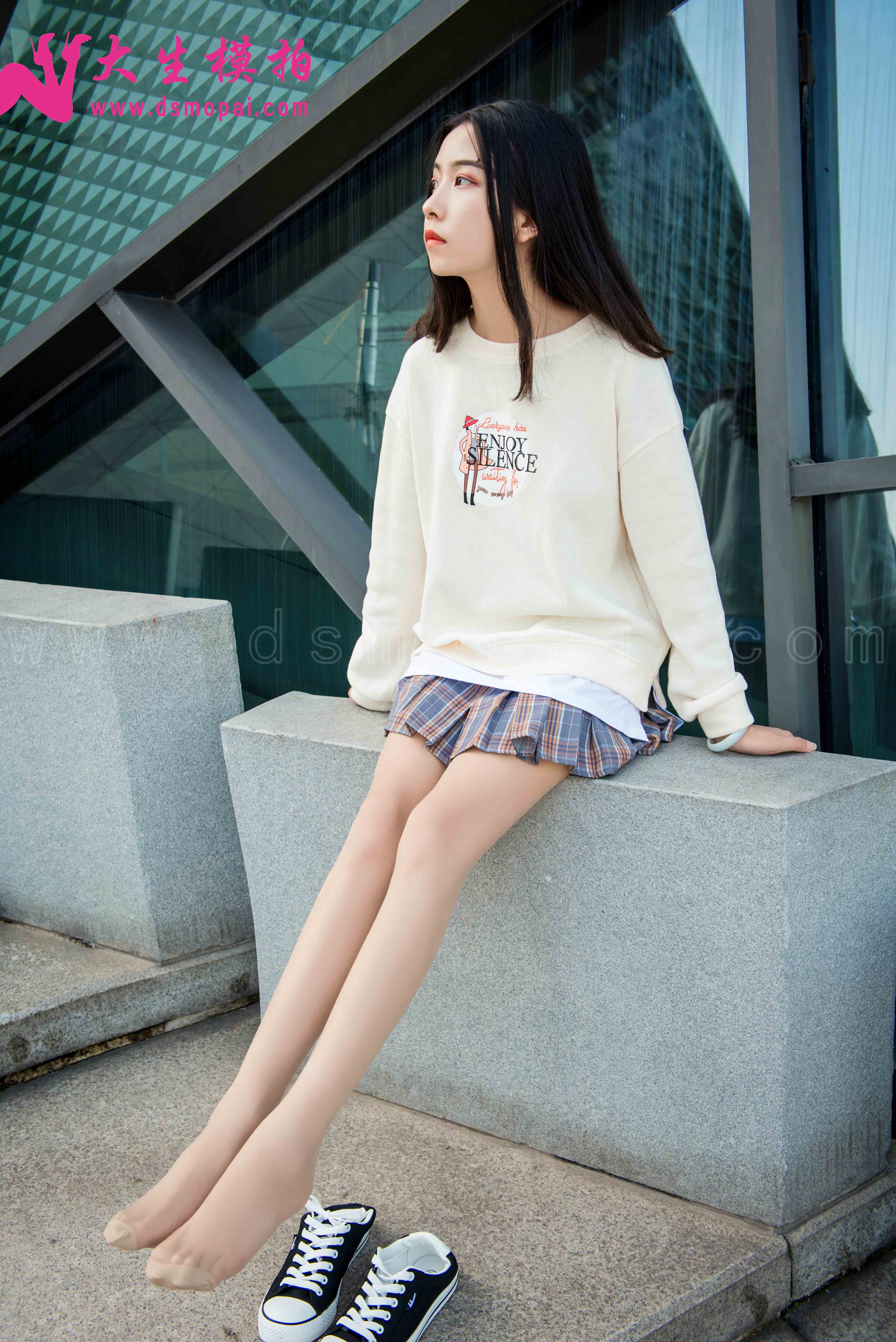 China Beauty Legs and feet 921