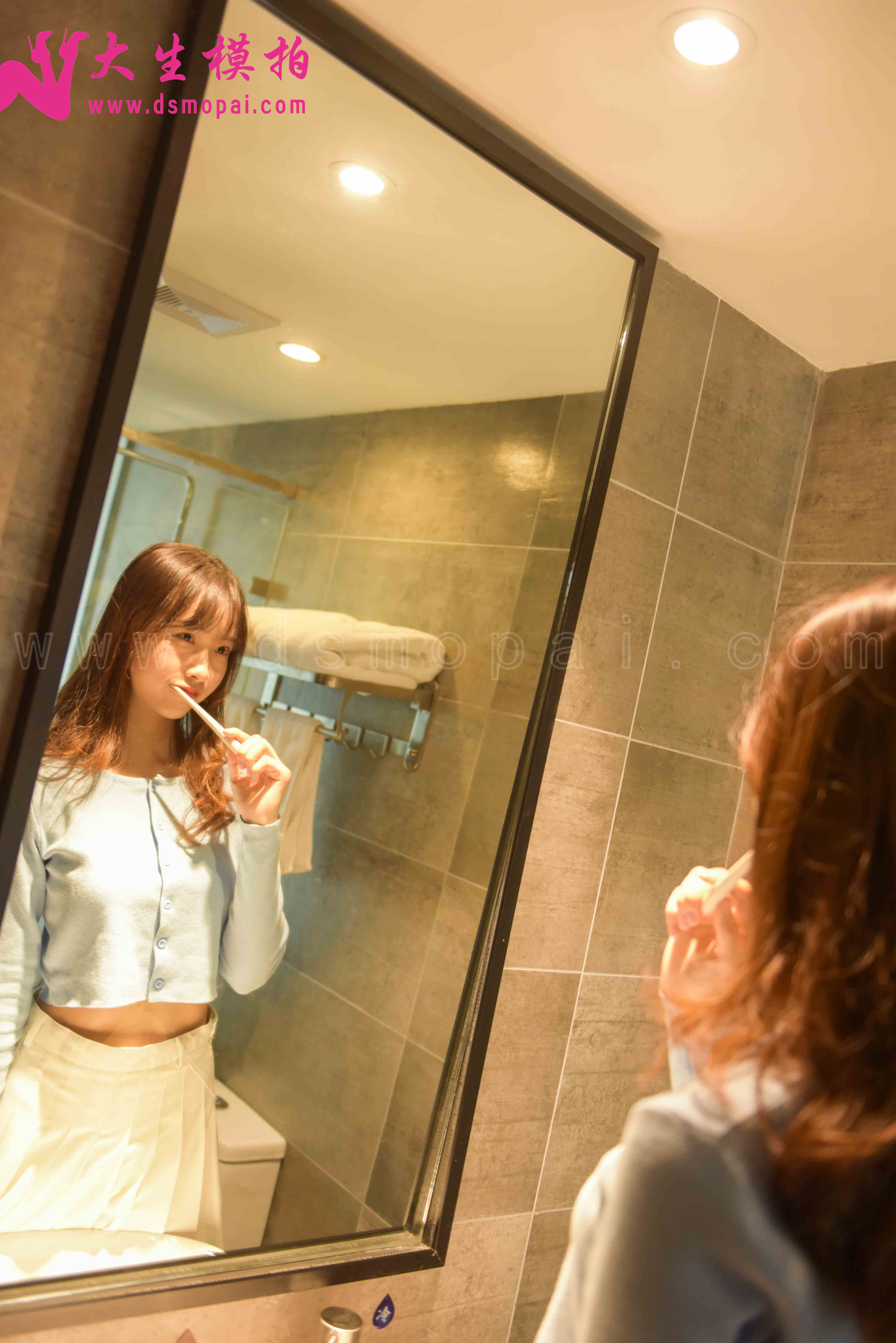 China Beauty Legs and feet 923