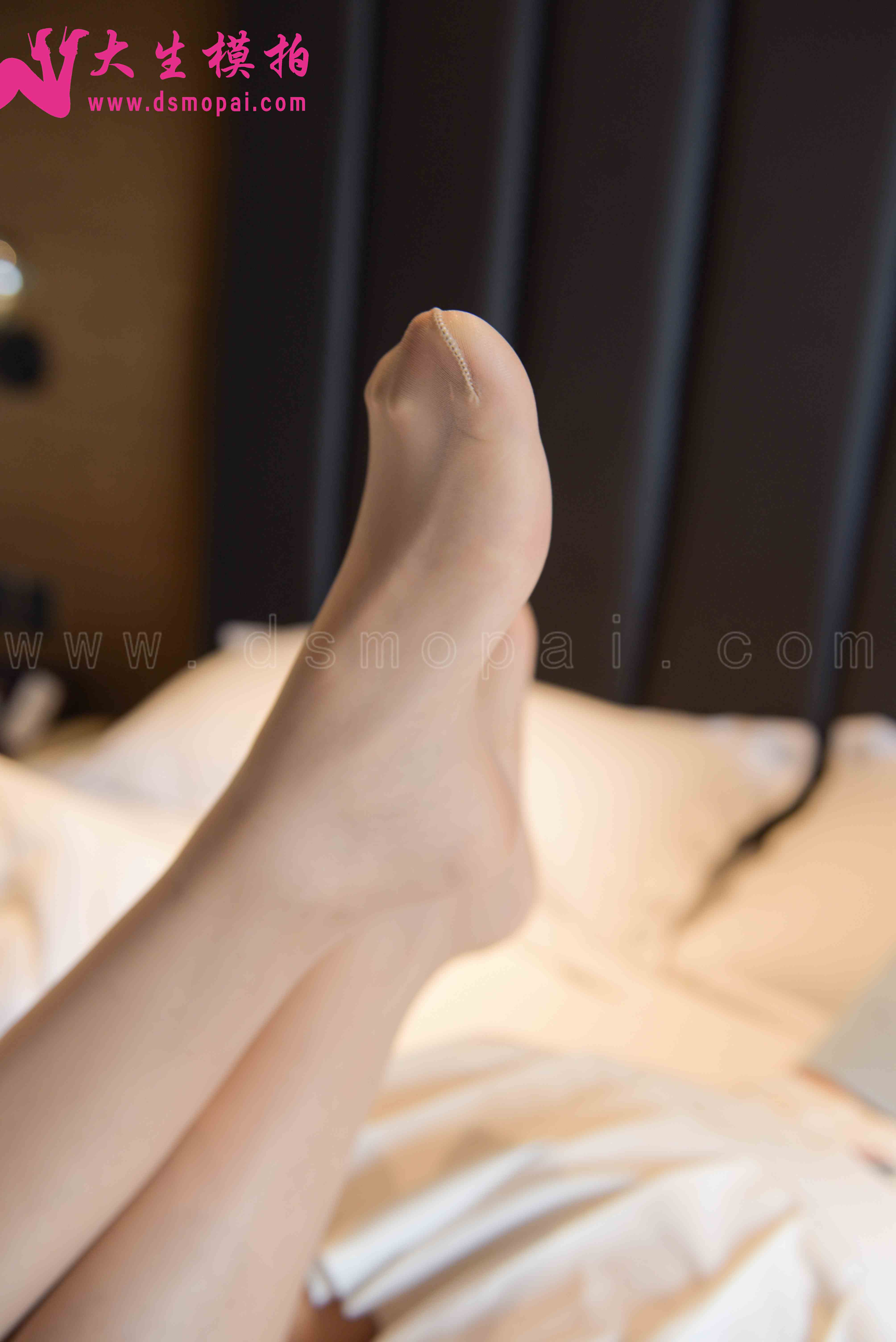 China Beauty Legs and feet 923