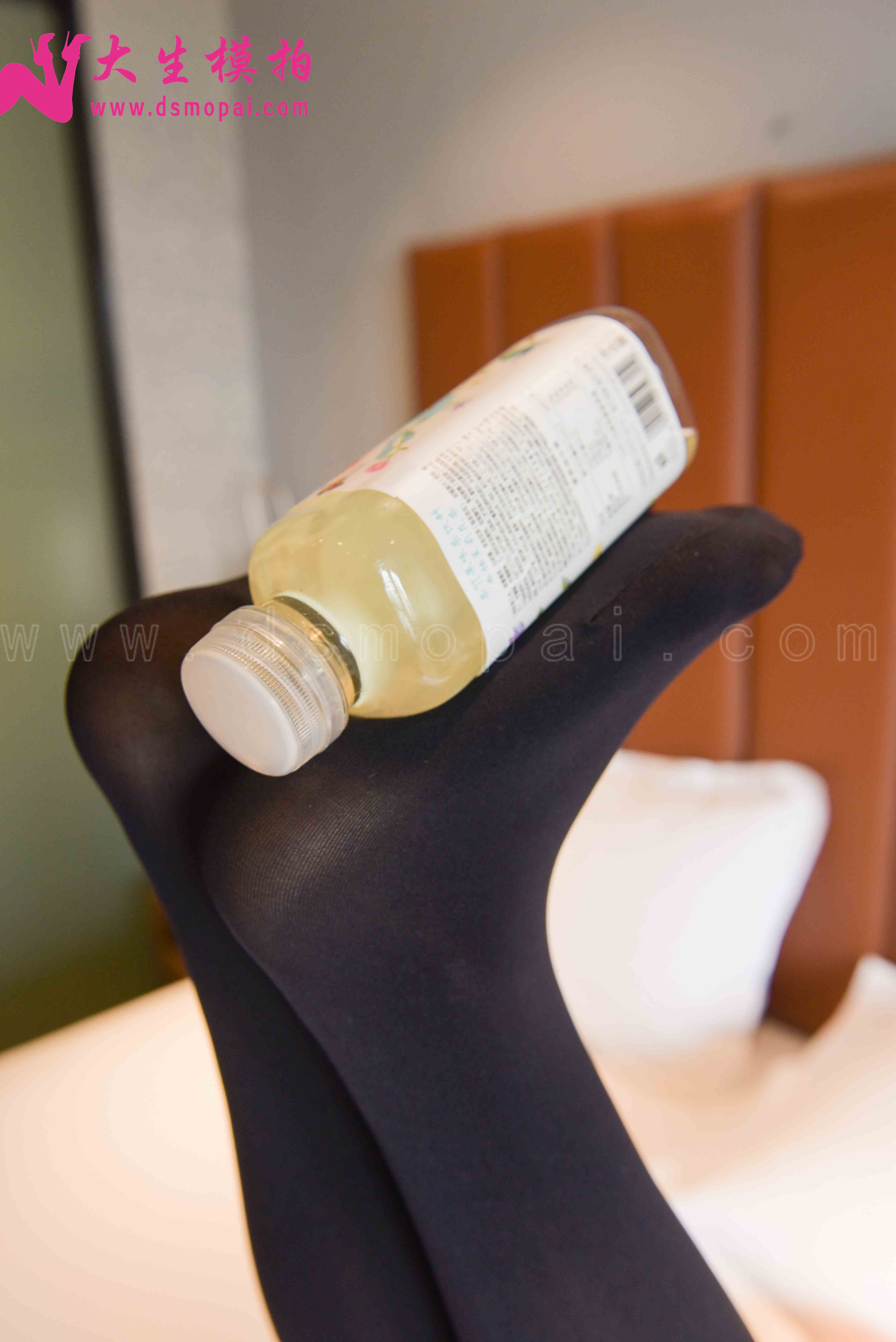 China Beauty Legs and feet 924