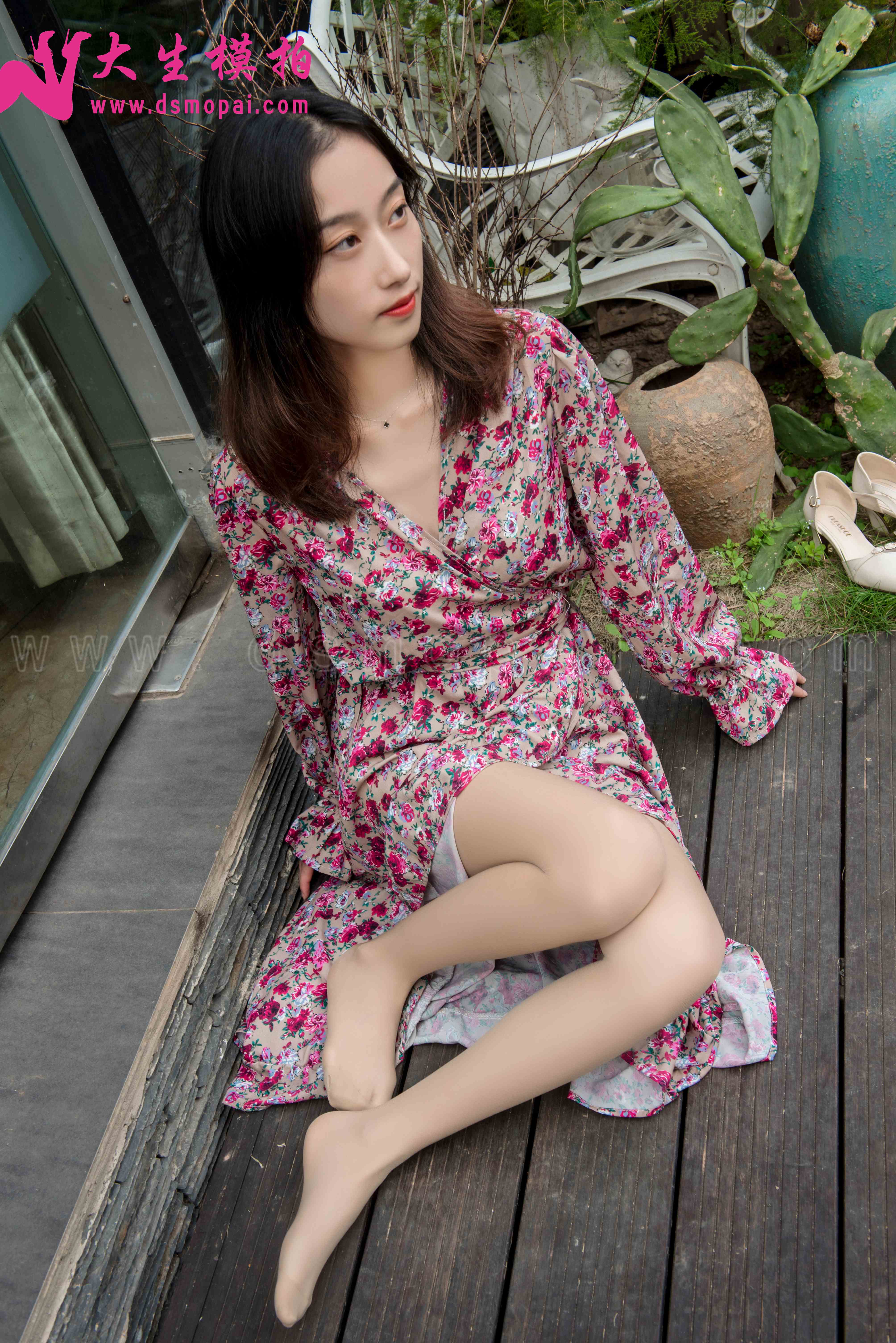 China Beauty Legs and feet 925