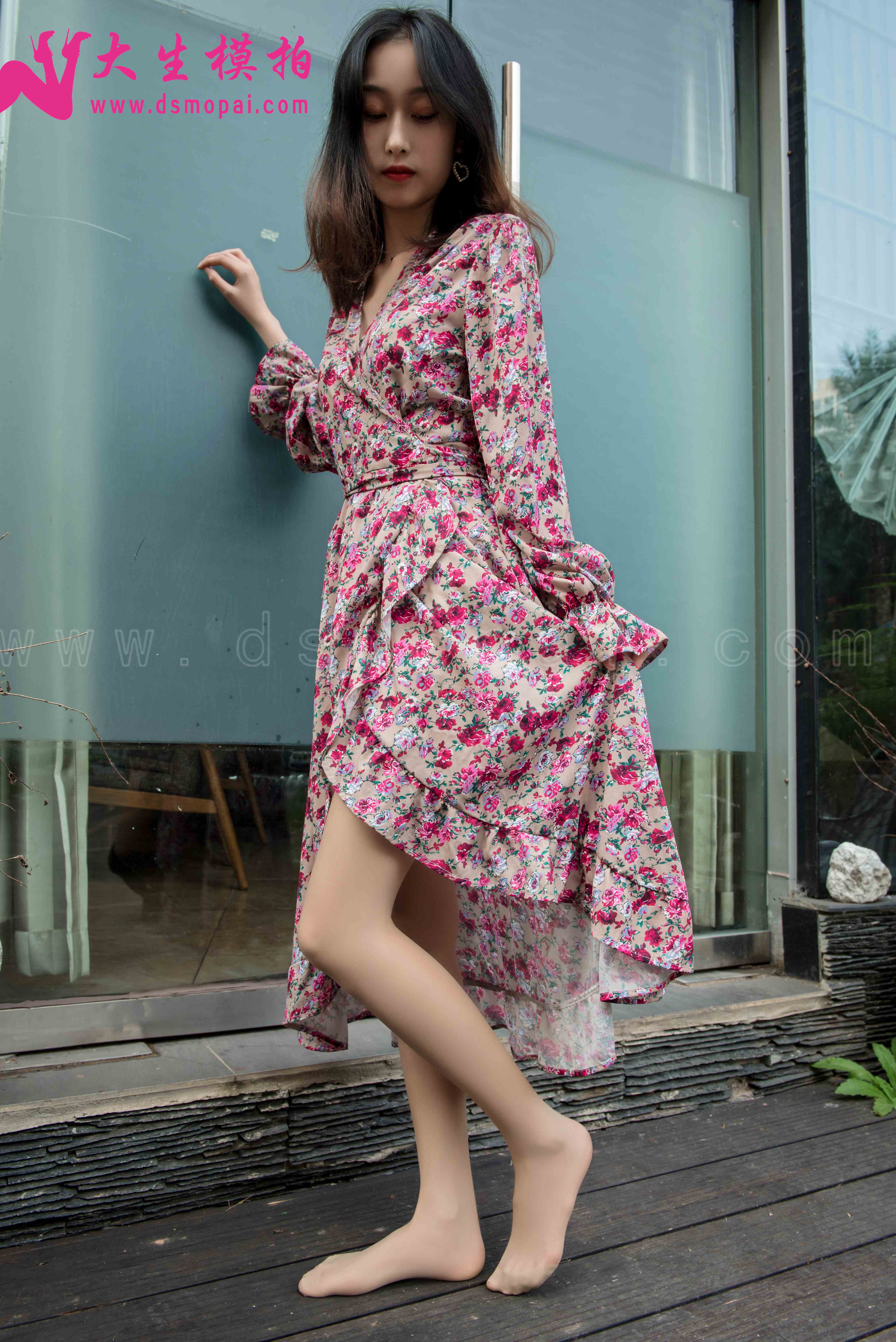 China Beauty Legs and feet 925