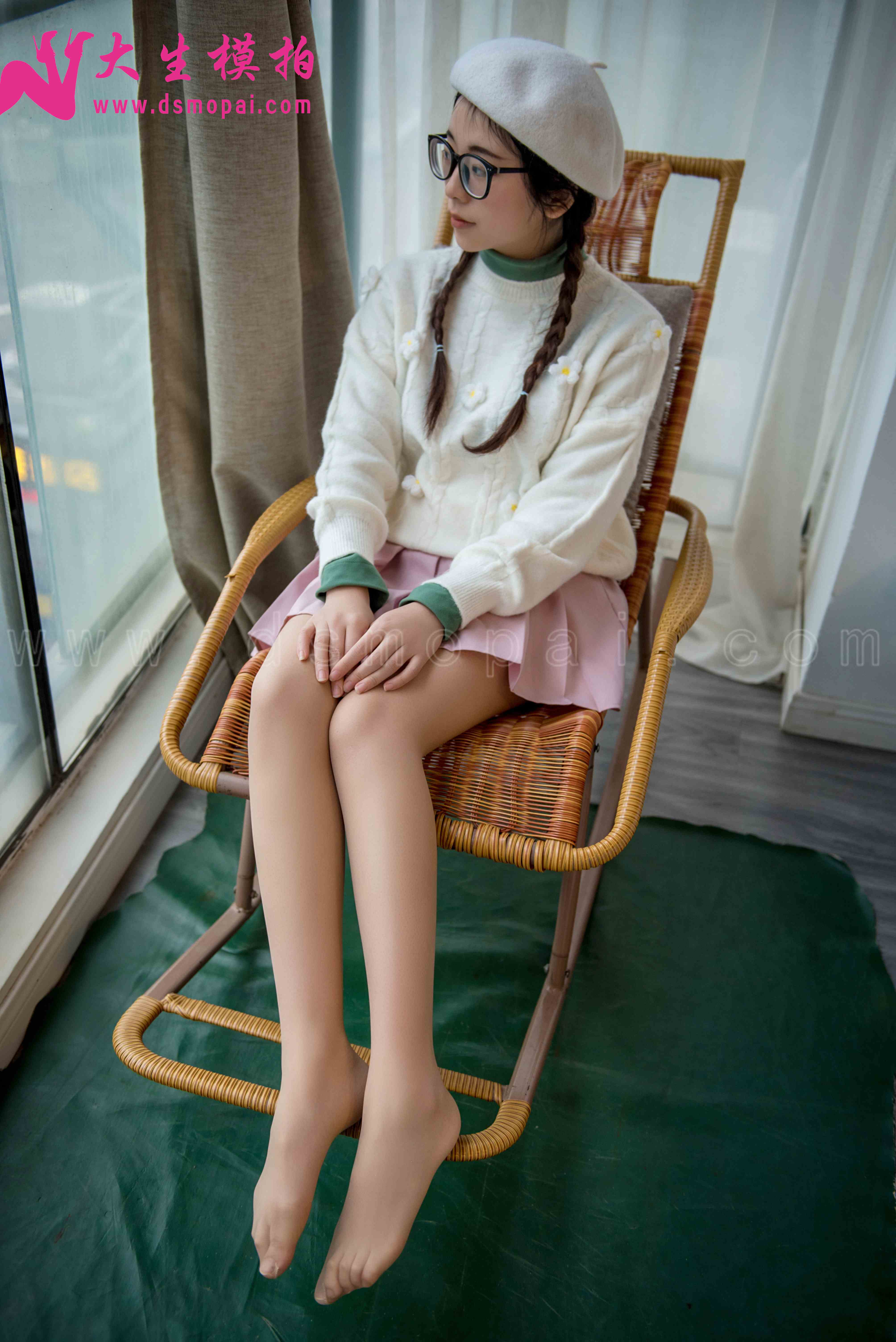 China Beauty Legs and feet 928