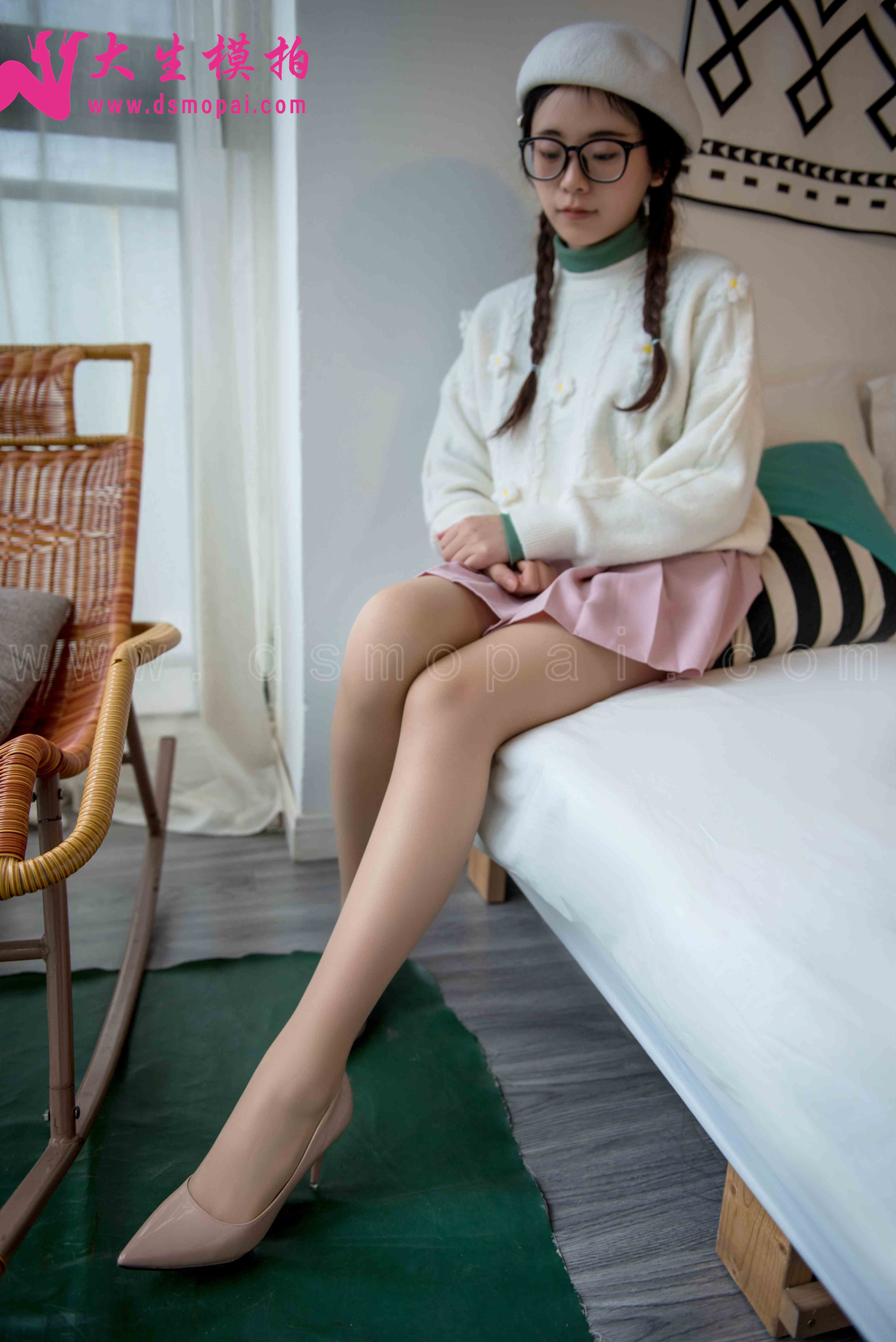 China Beauty Legs and feet 928