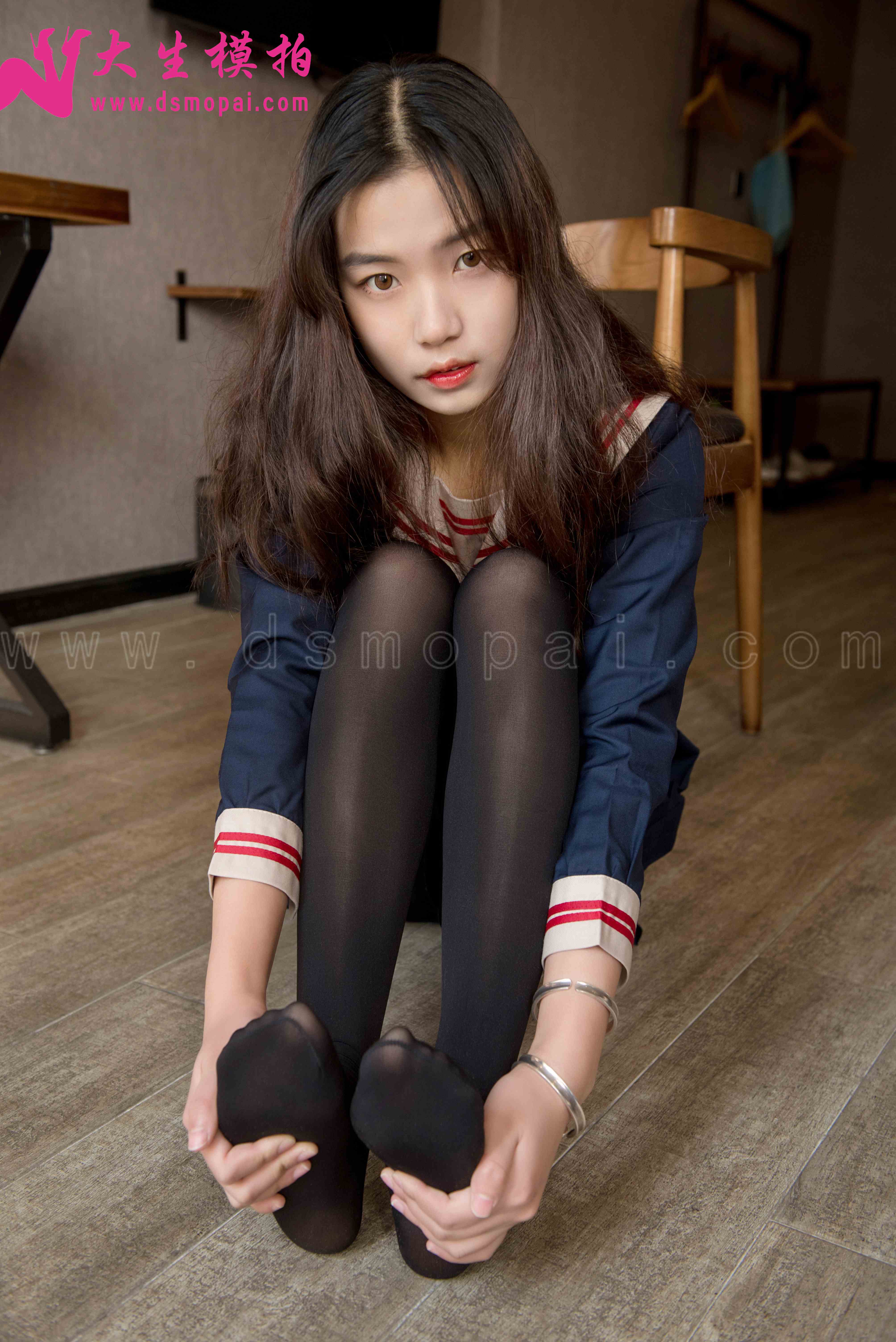 China Beauty Legs and feet 929