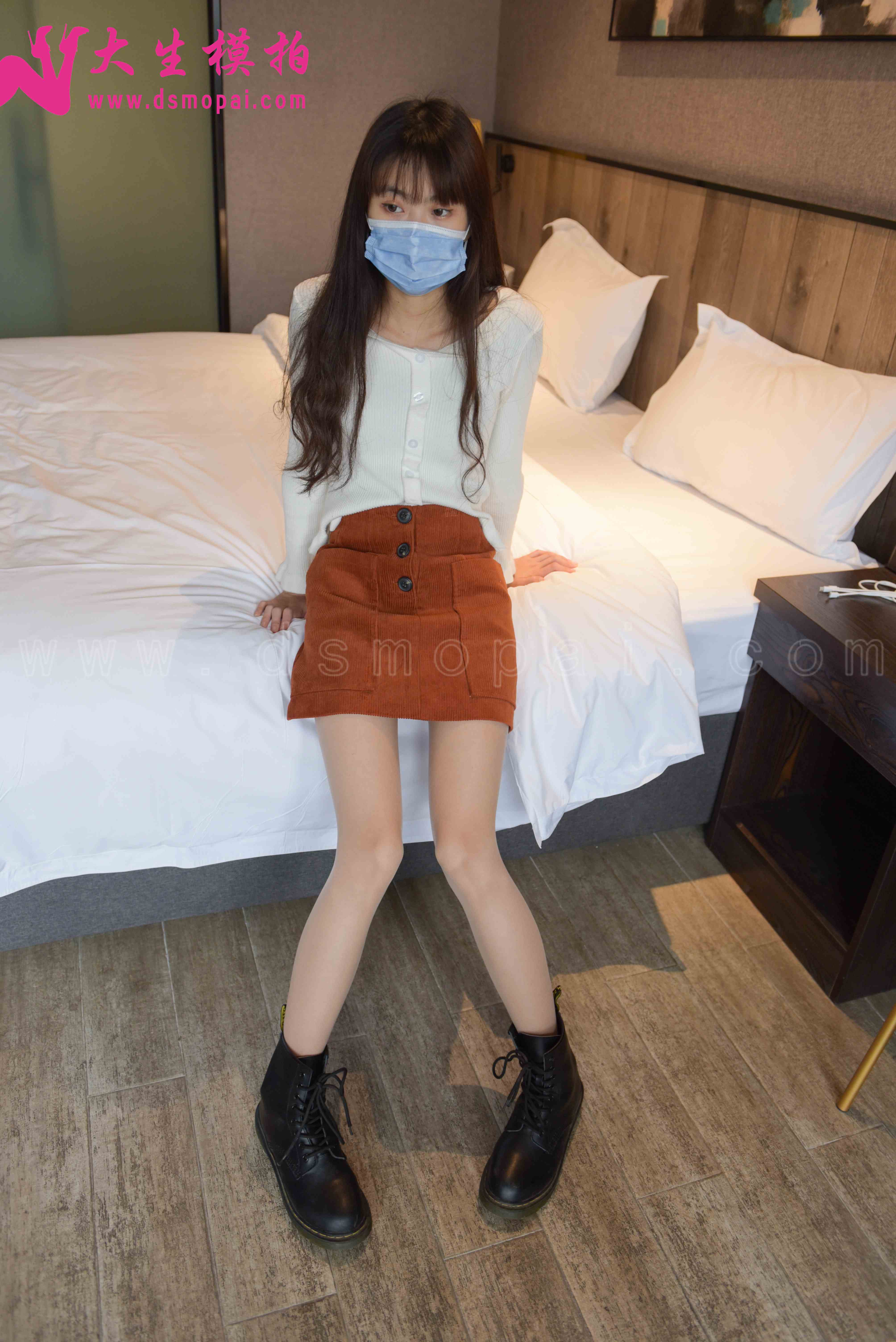 China Beauty Legs and feet 930