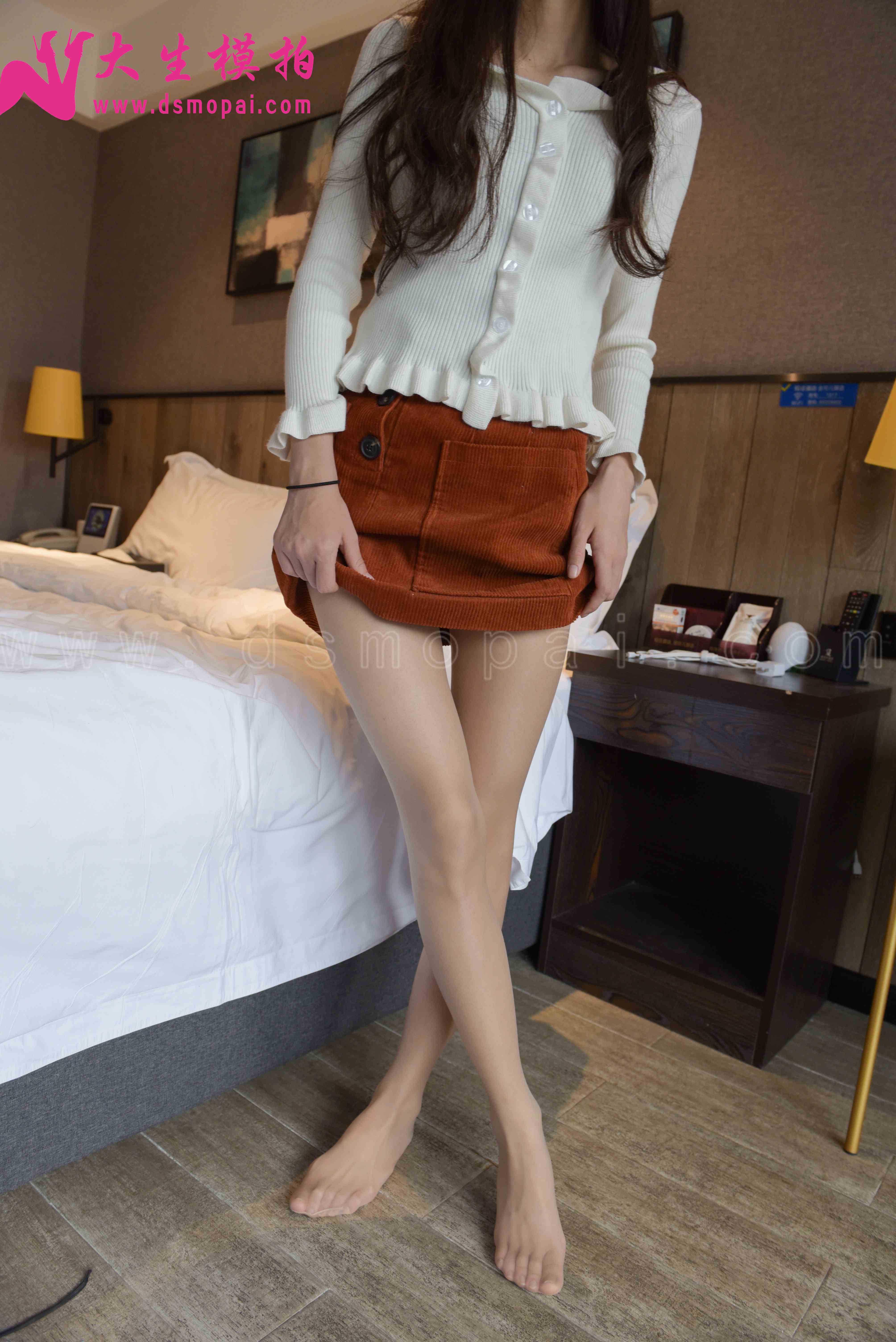 China Beauty Legs and feet 930