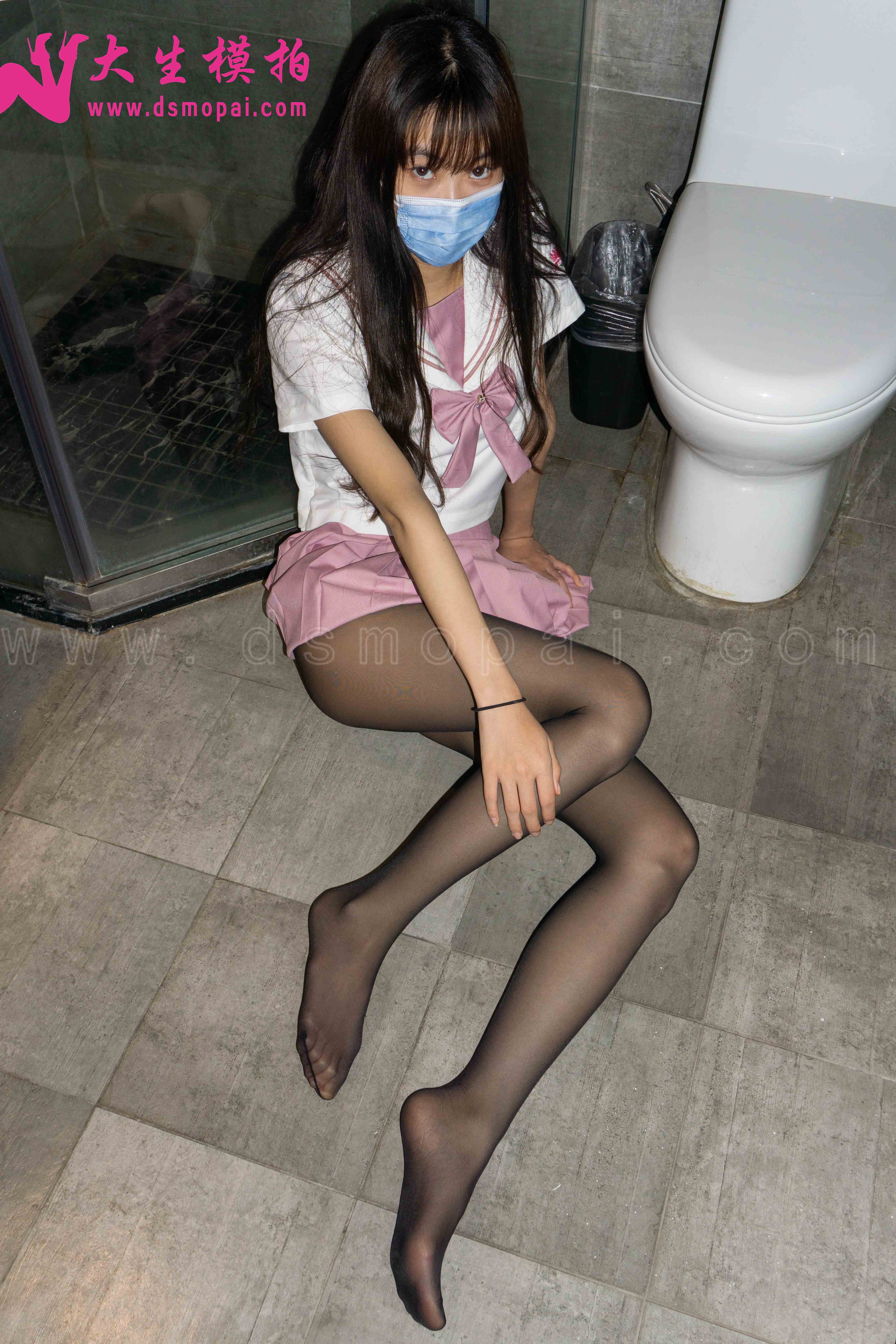 China Beauty Legs and feet 931