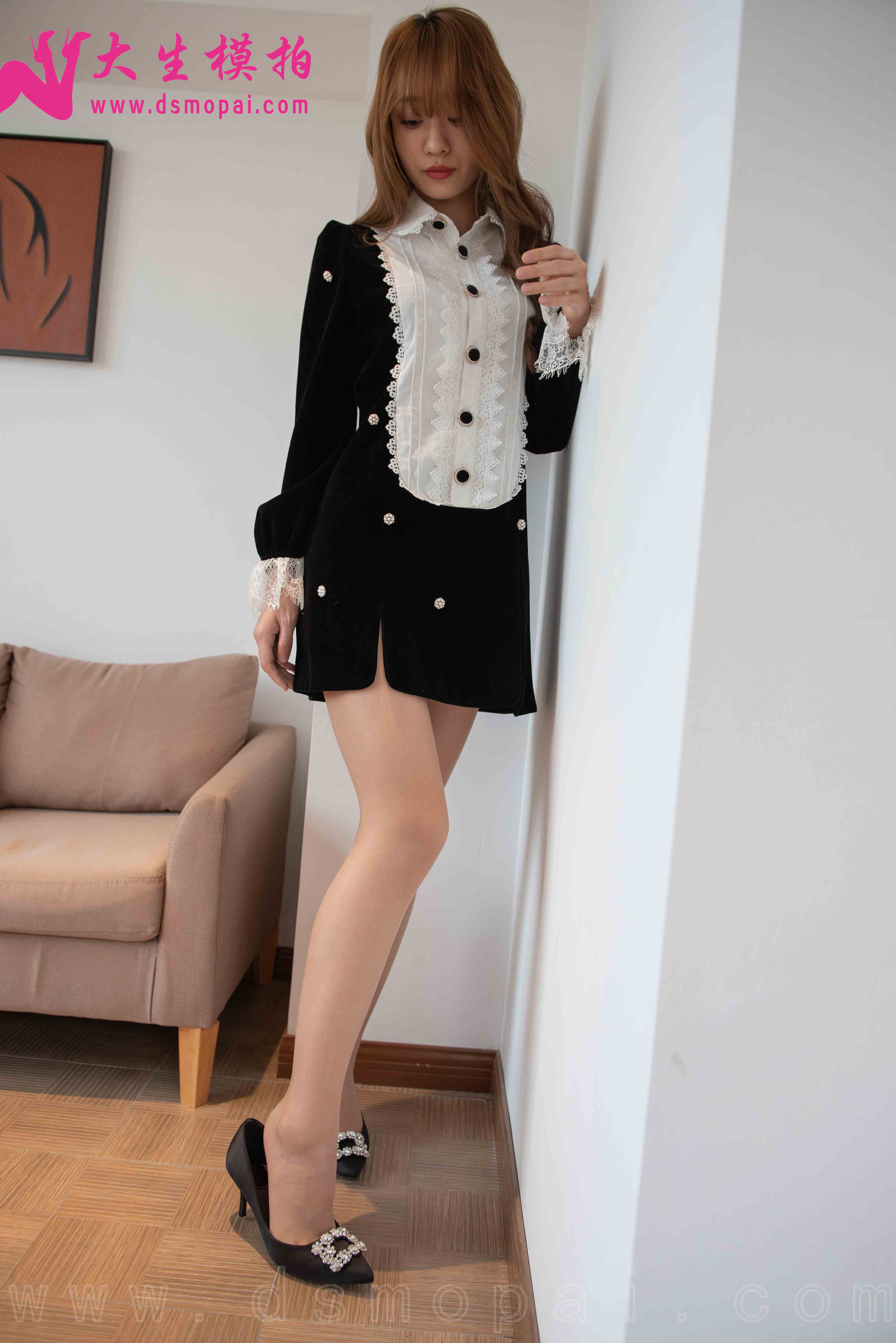 China Beauty Legs and feet 932