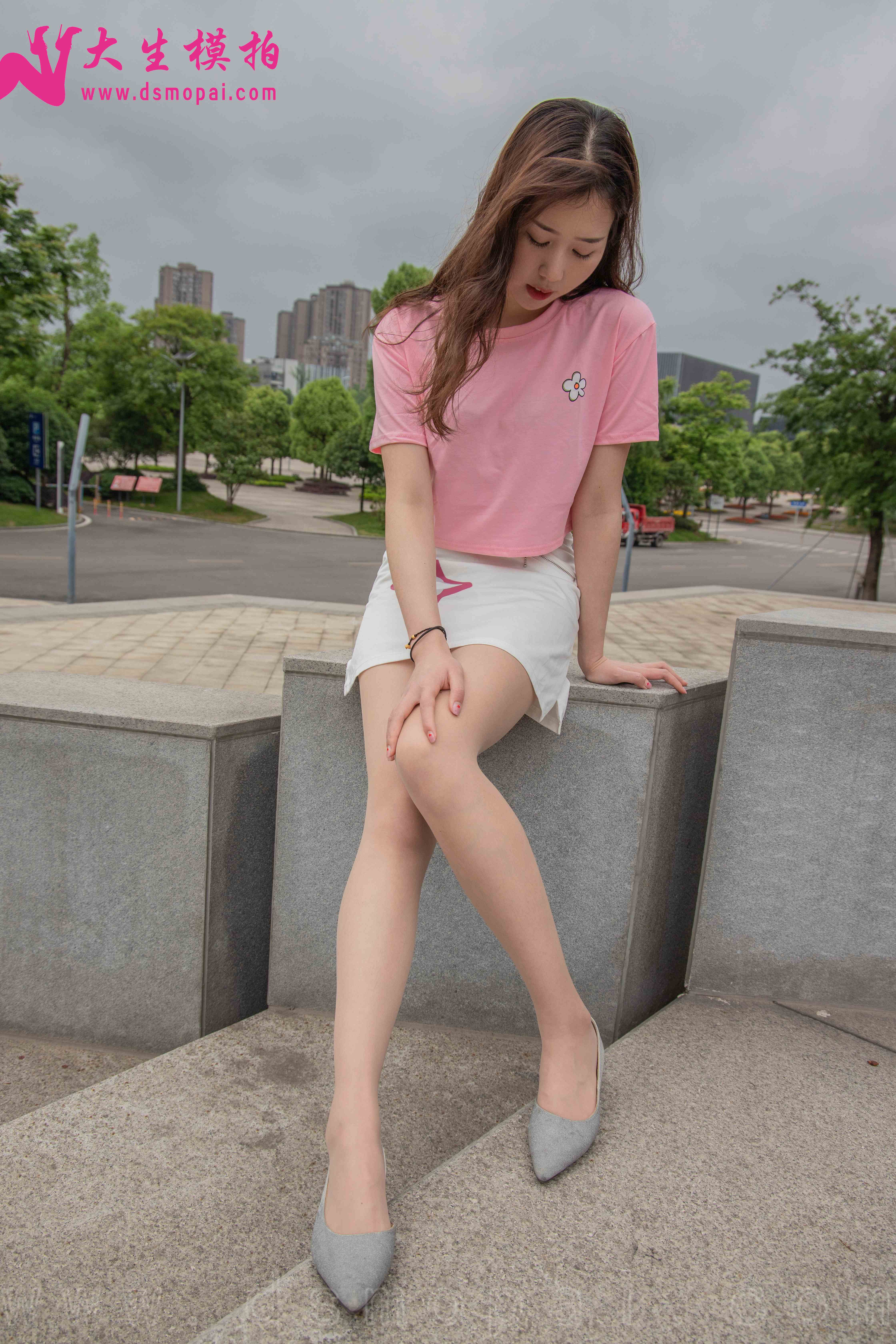 China Beauty Legs and feet 934