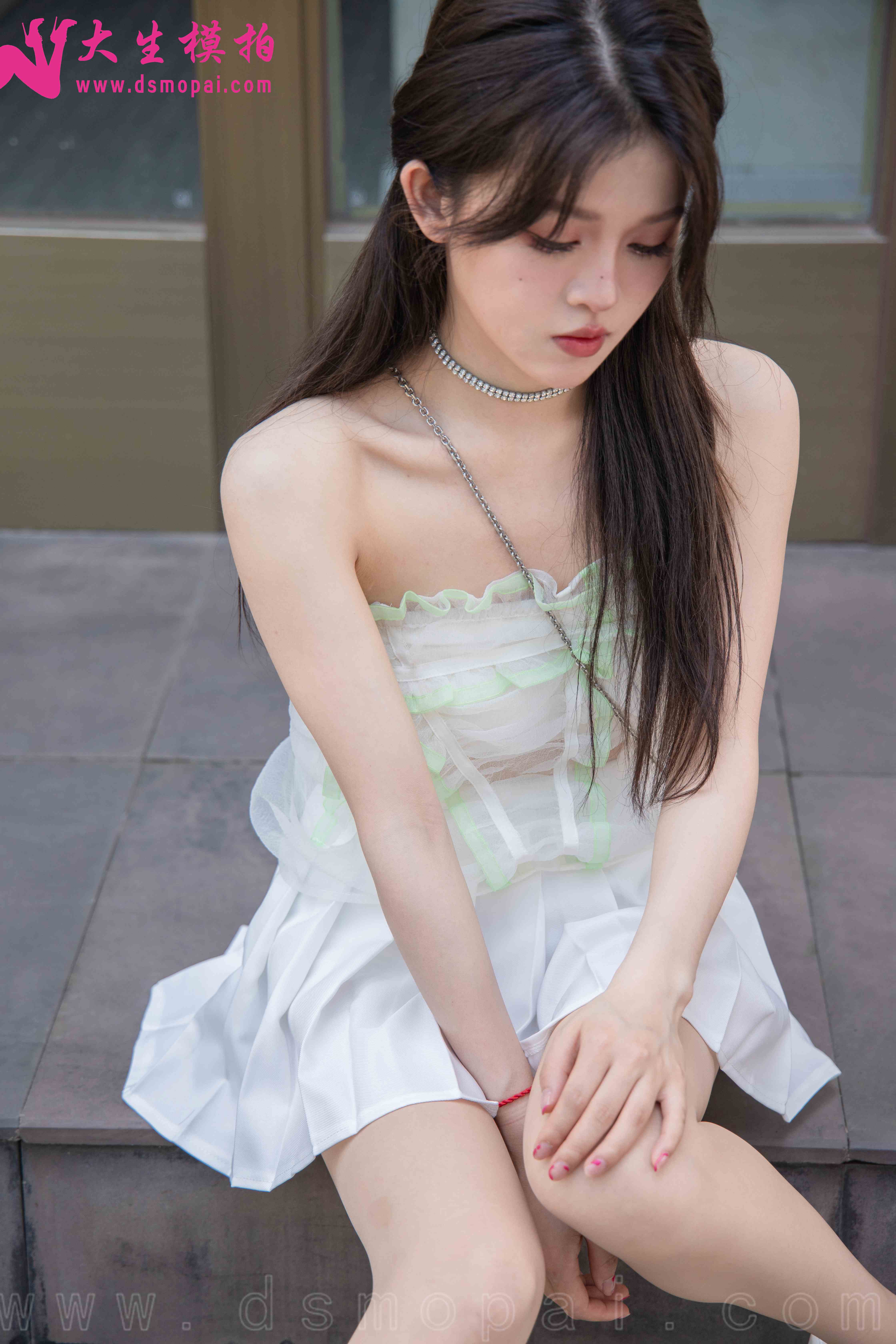 China Beauty Legs and feet 935