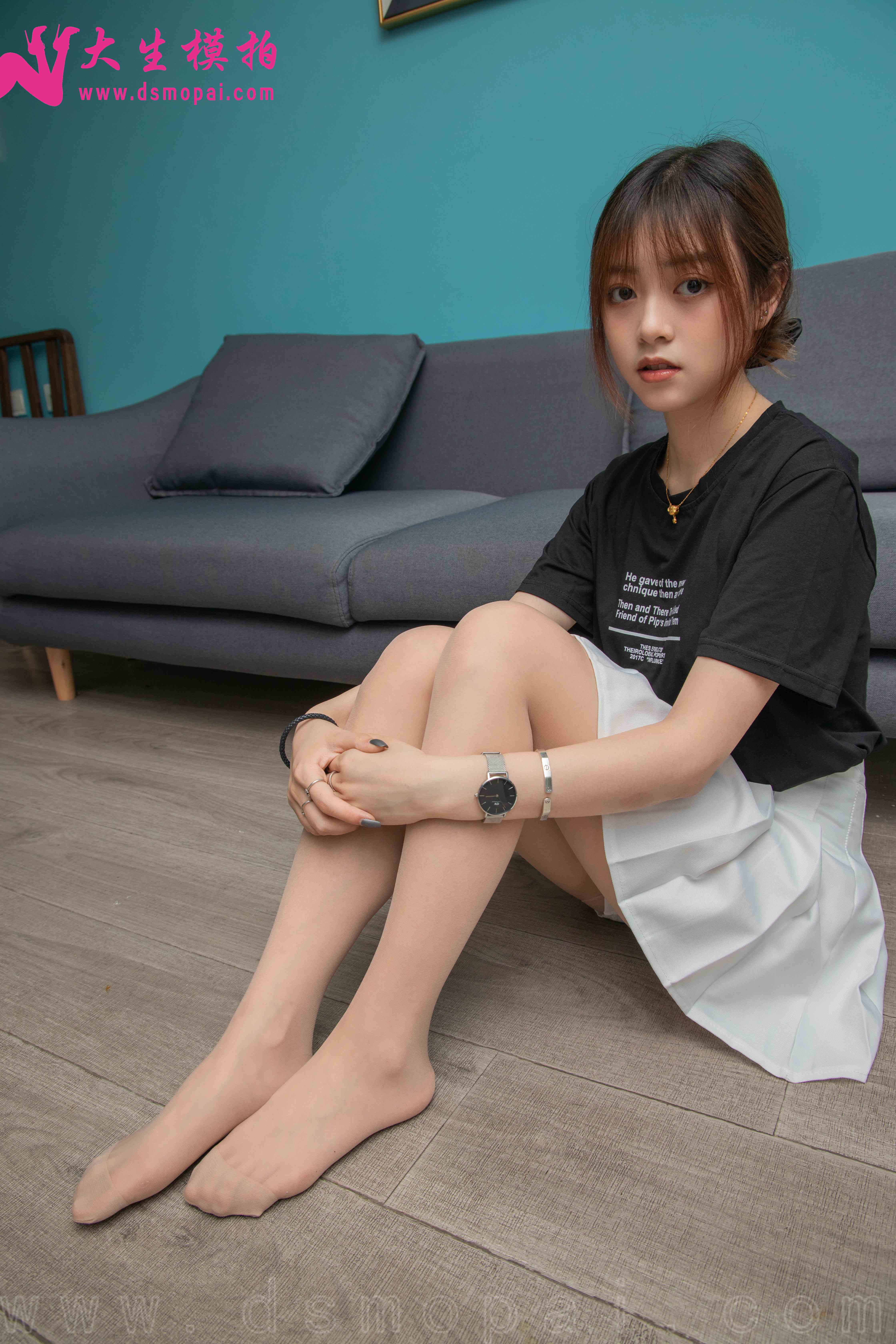 China Beauty Legs and feet 936