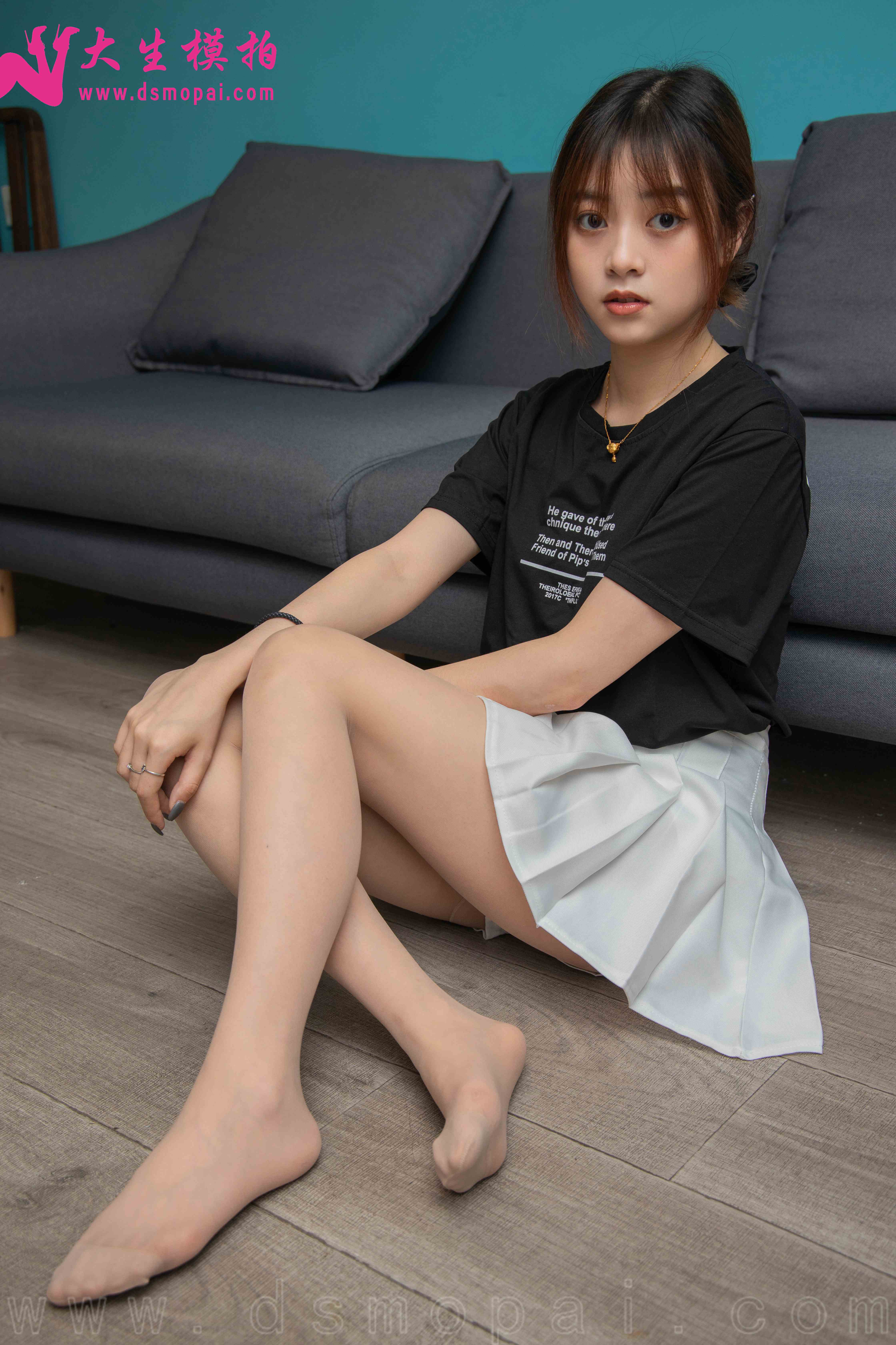 China Beauty Legs and feet 936