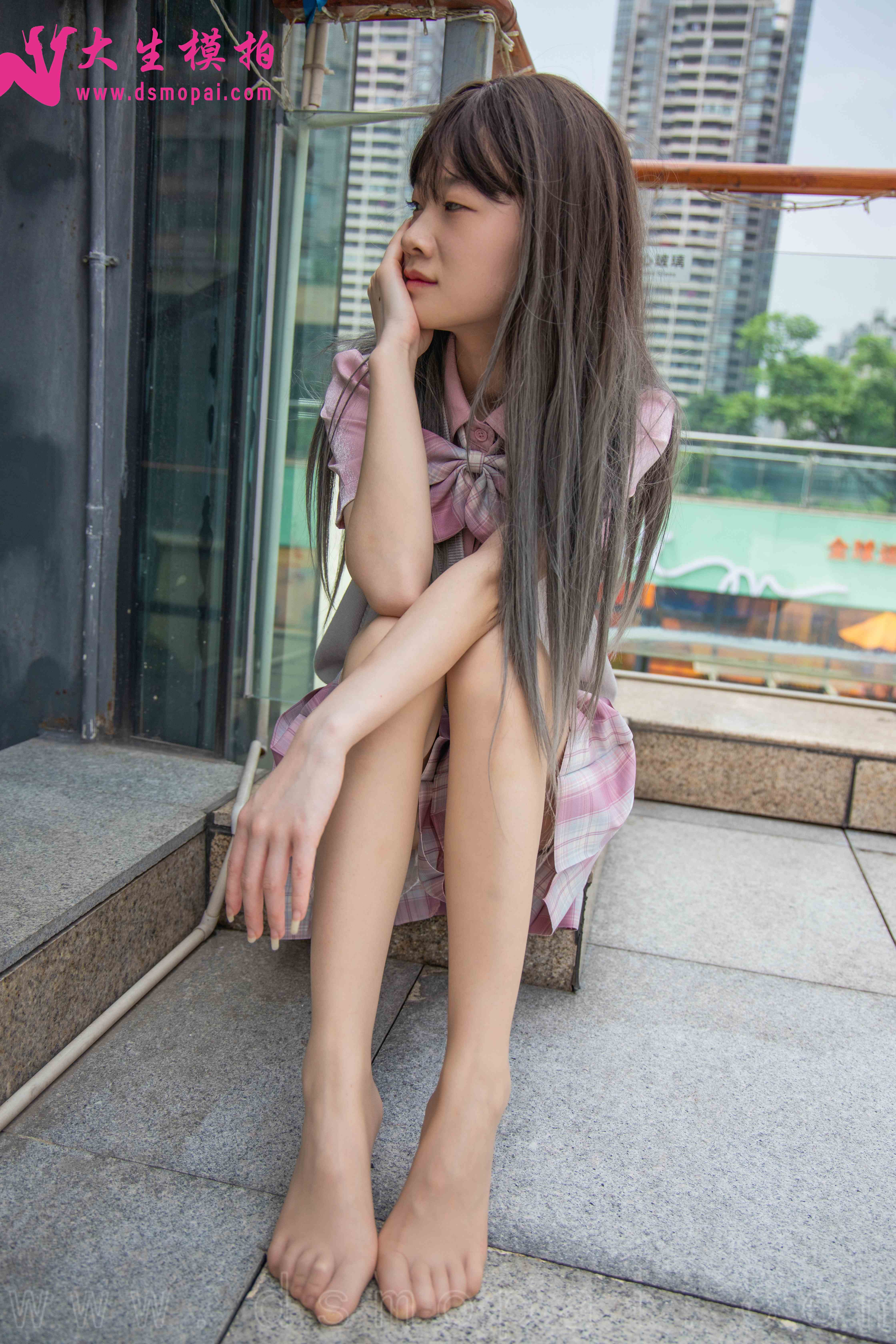 China Beauty Legs and feet 937