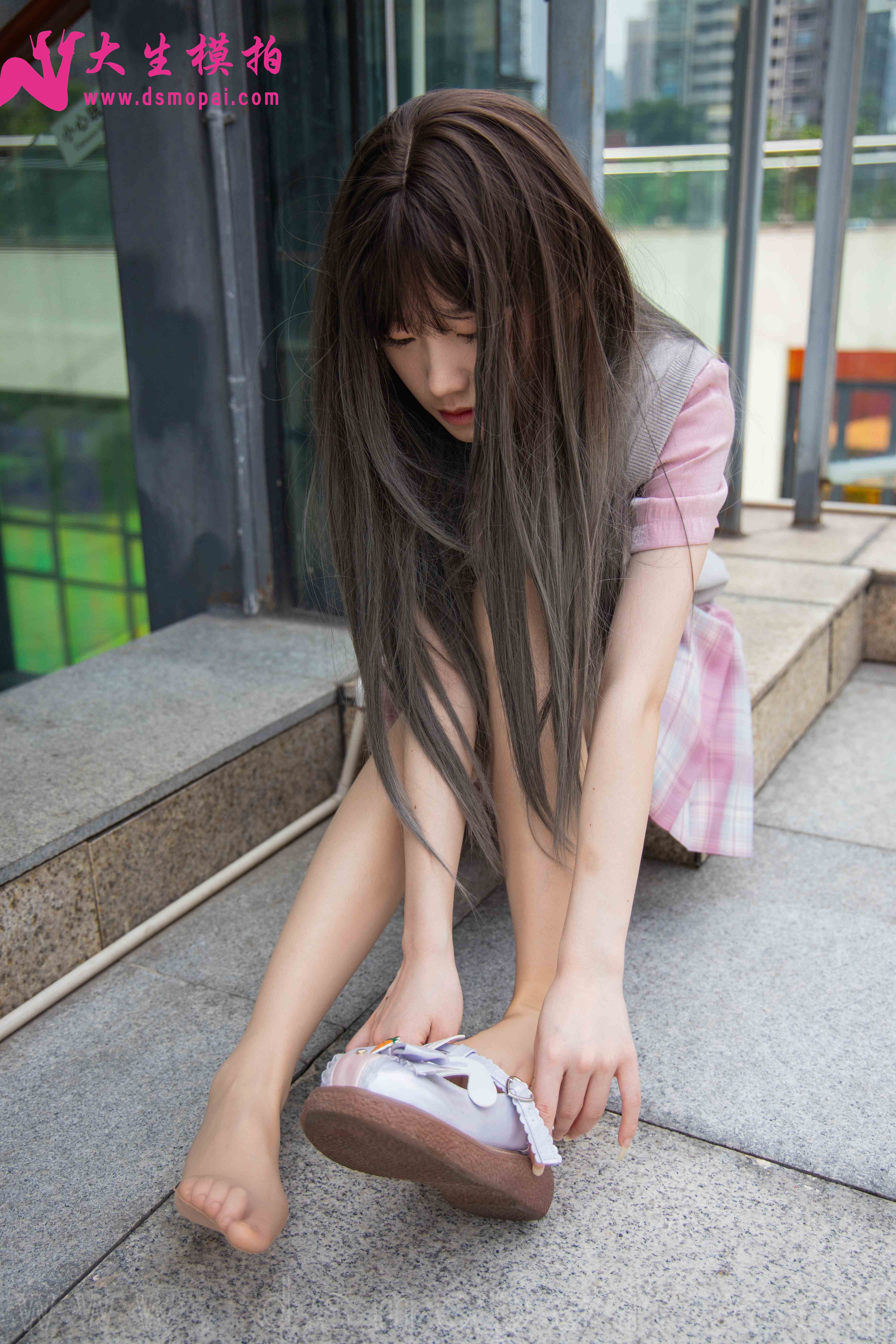 China Beauty Legs and feet 937