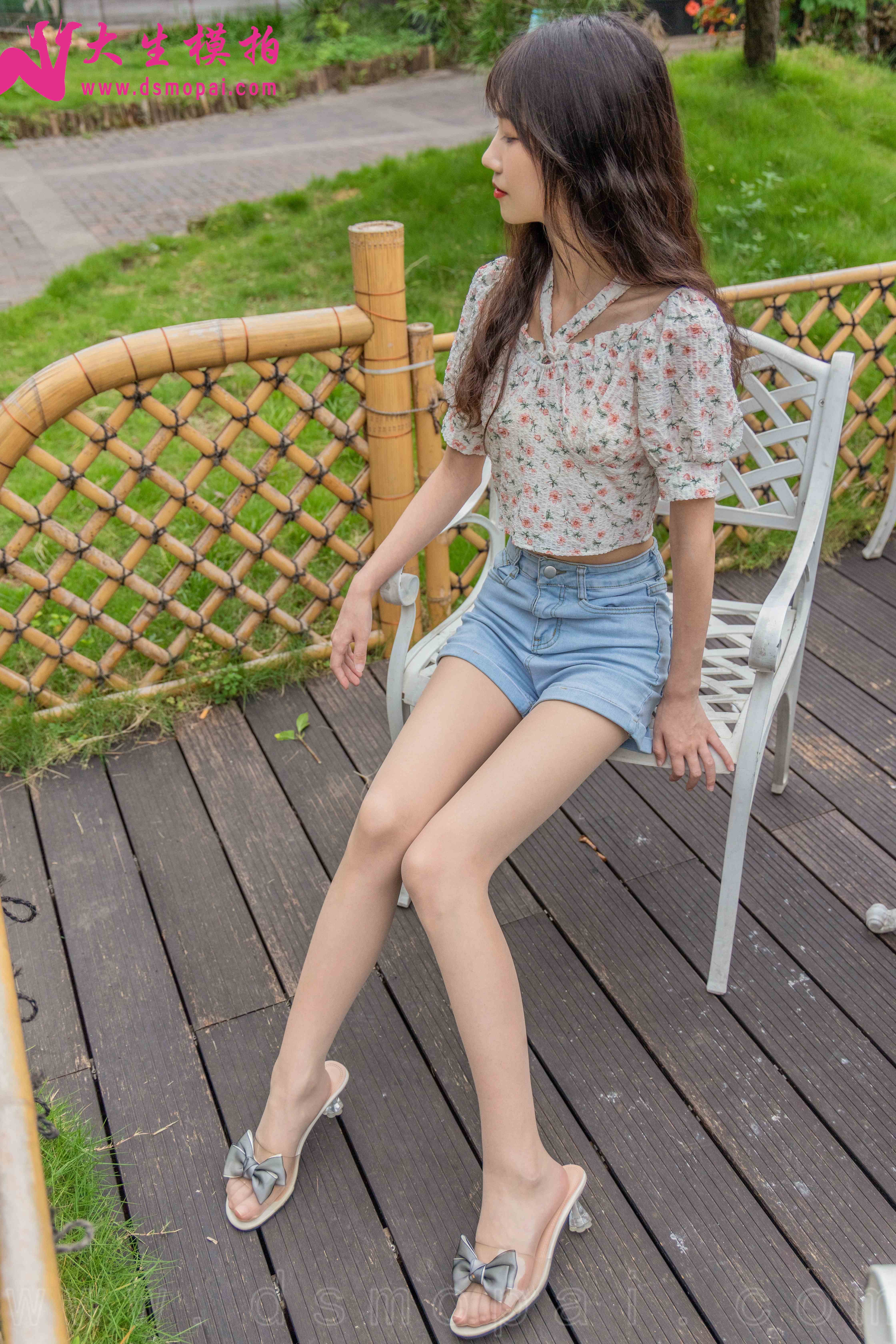 China Beauty Legs and feet 940