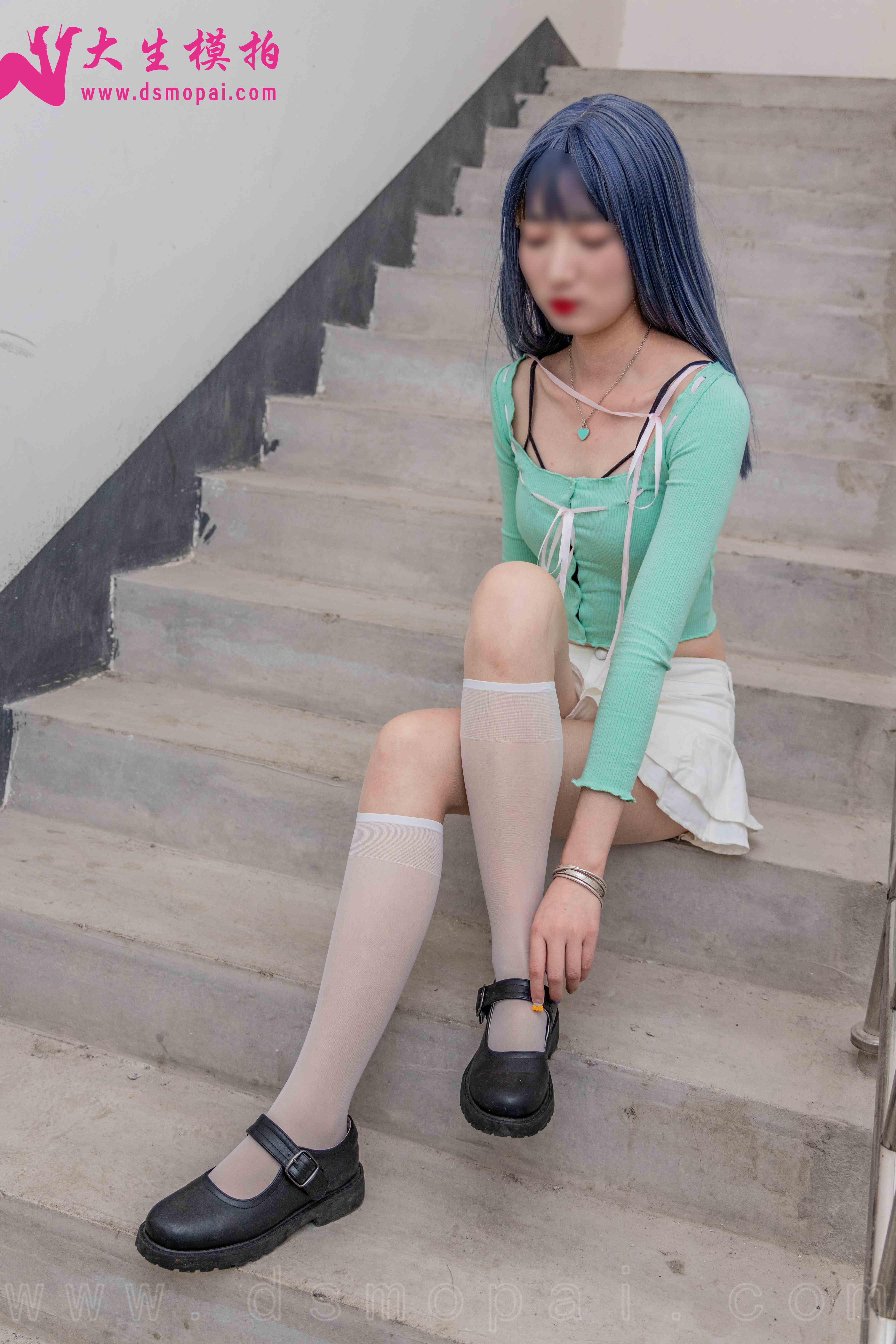 China Beauty Legs and feet 941