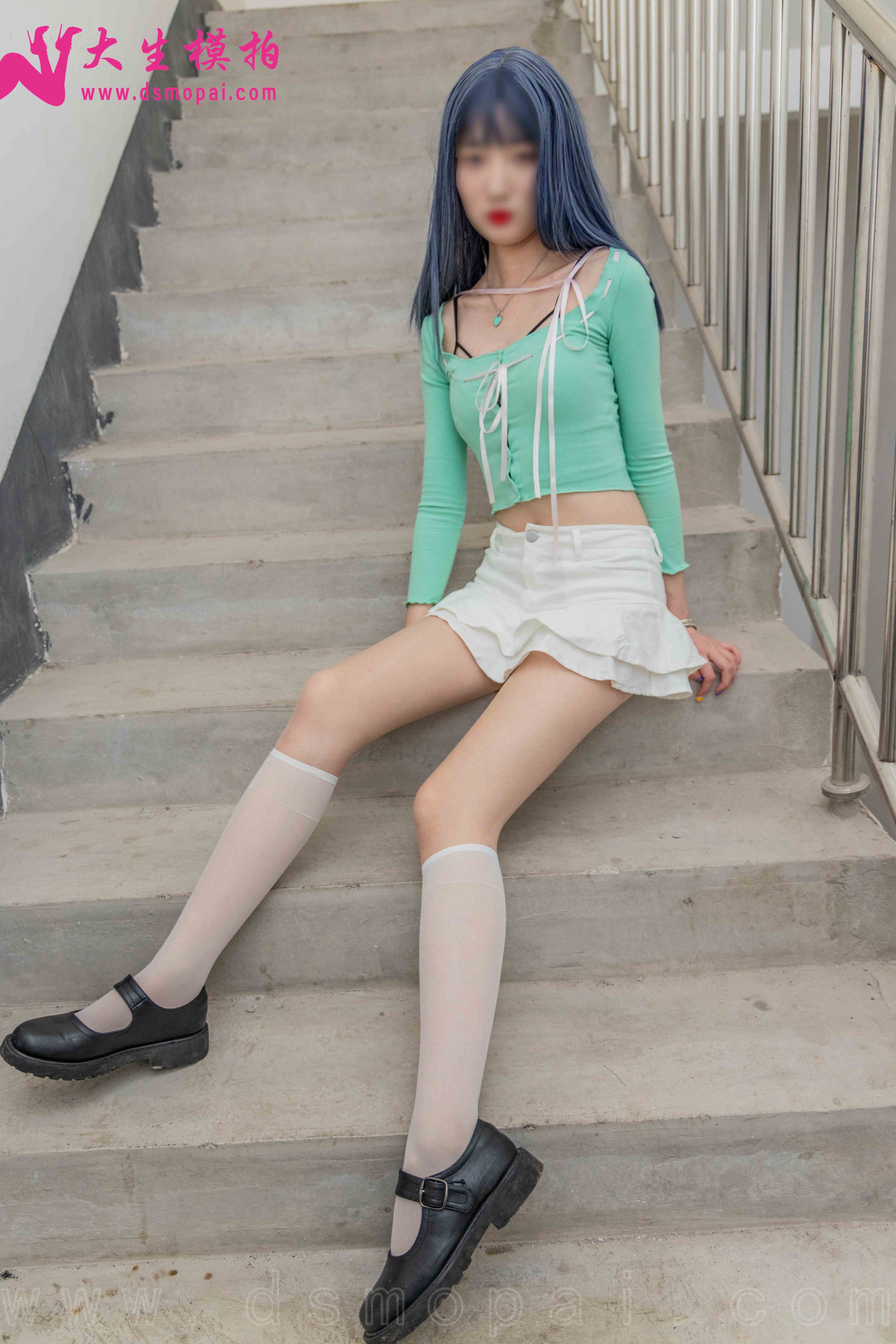 China Beauty Legs and feet 941