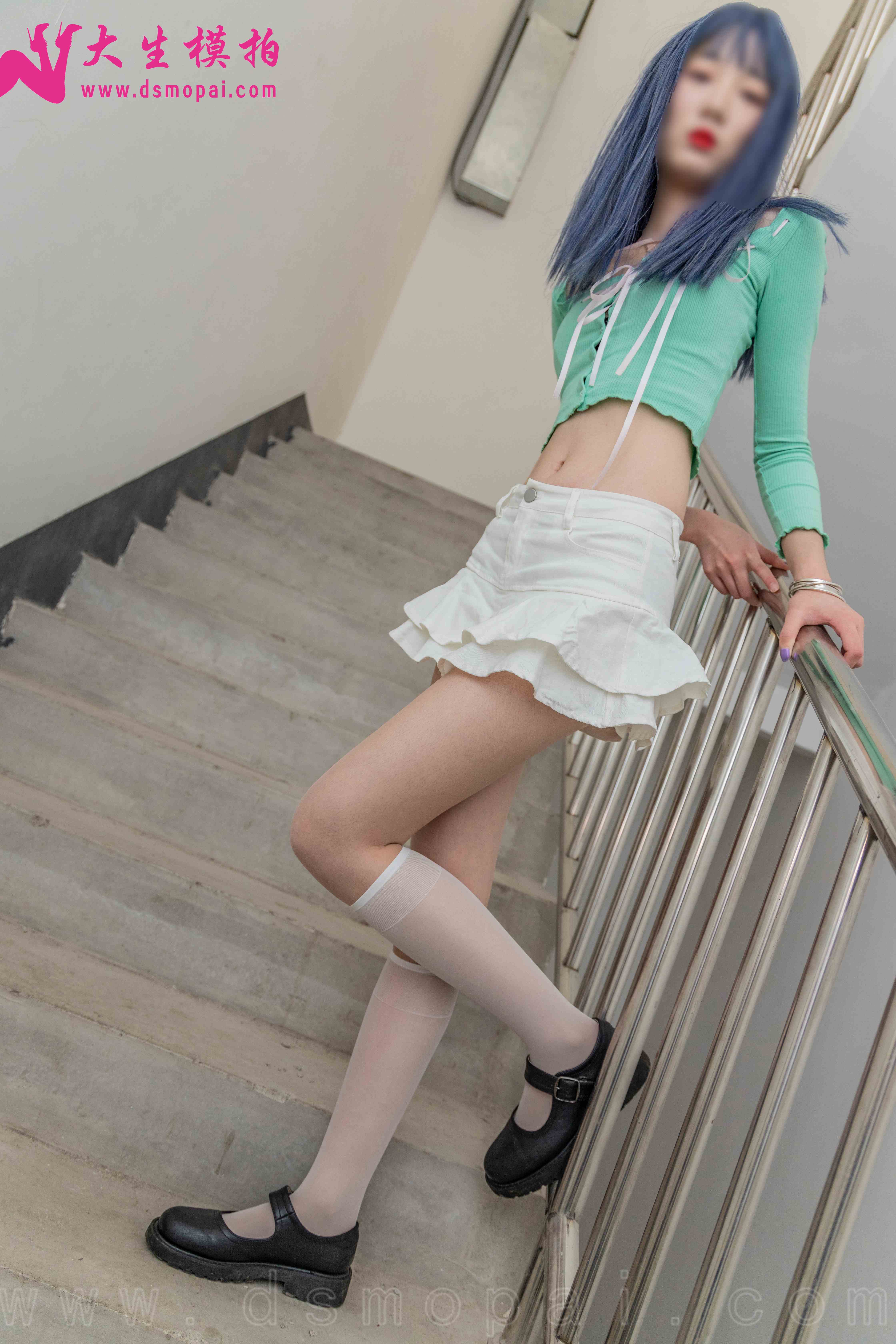 China Beauty Legs and feet 941