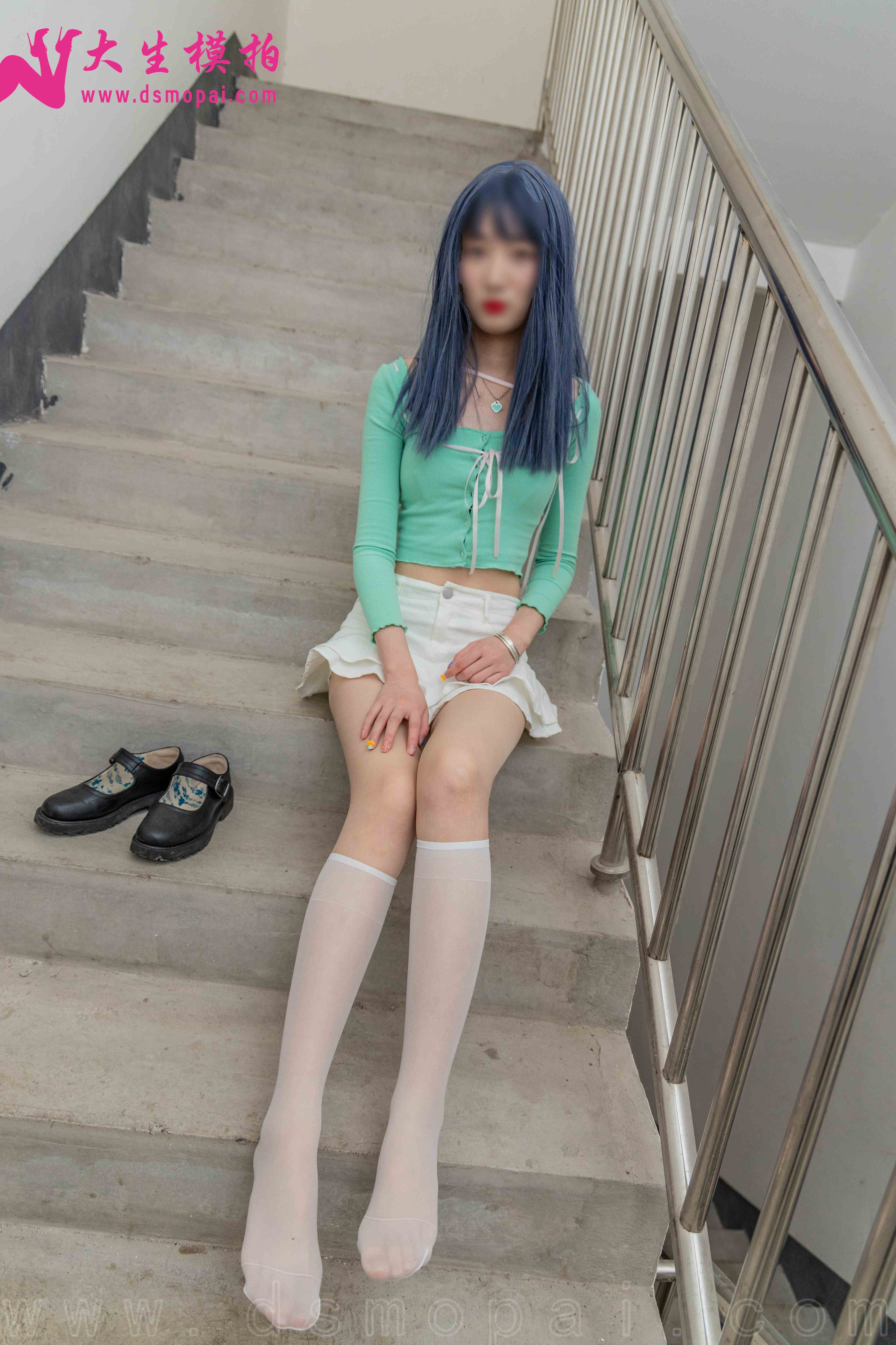 China Beauty Legs and feet 941