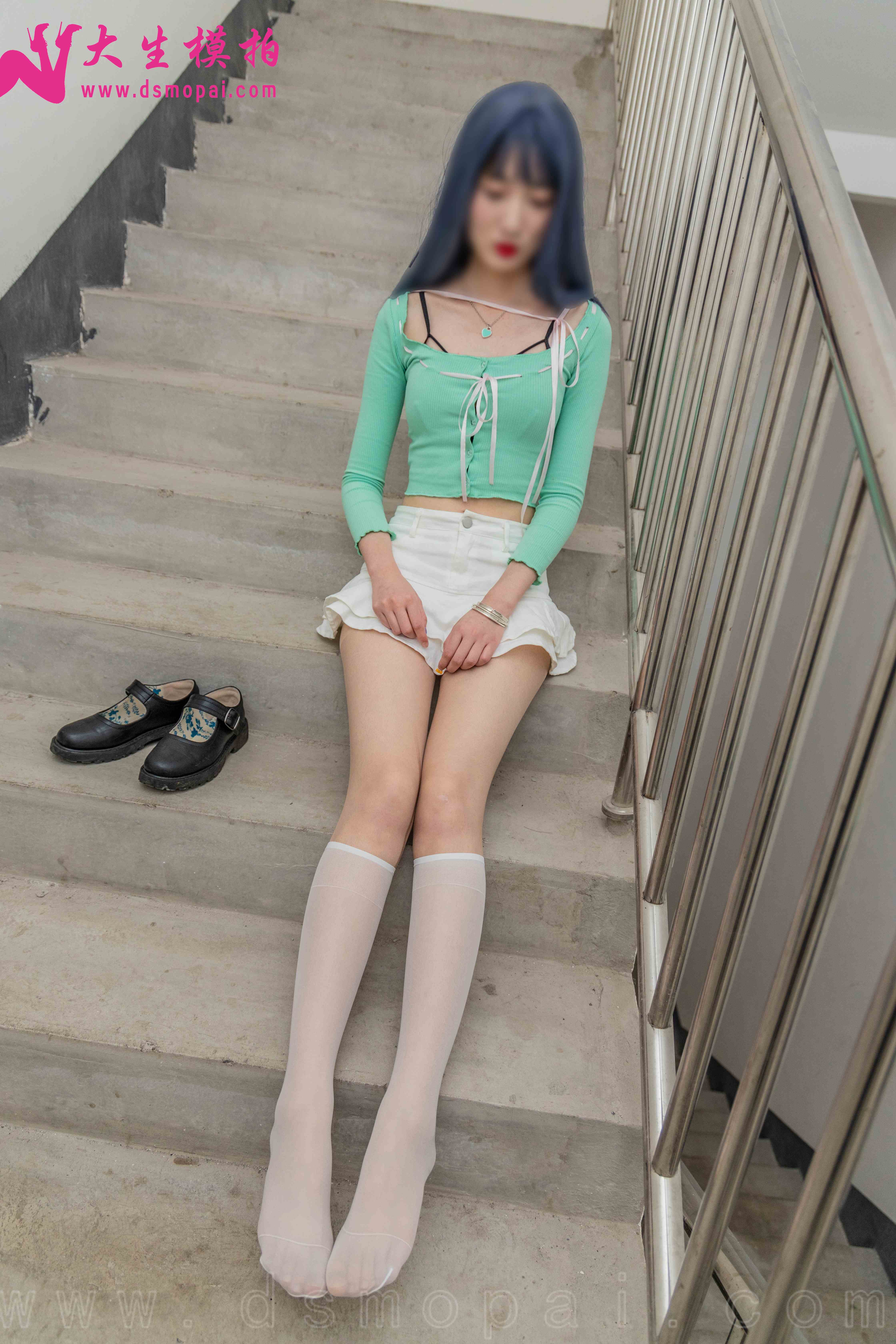 China Beauty Legs and feet 941