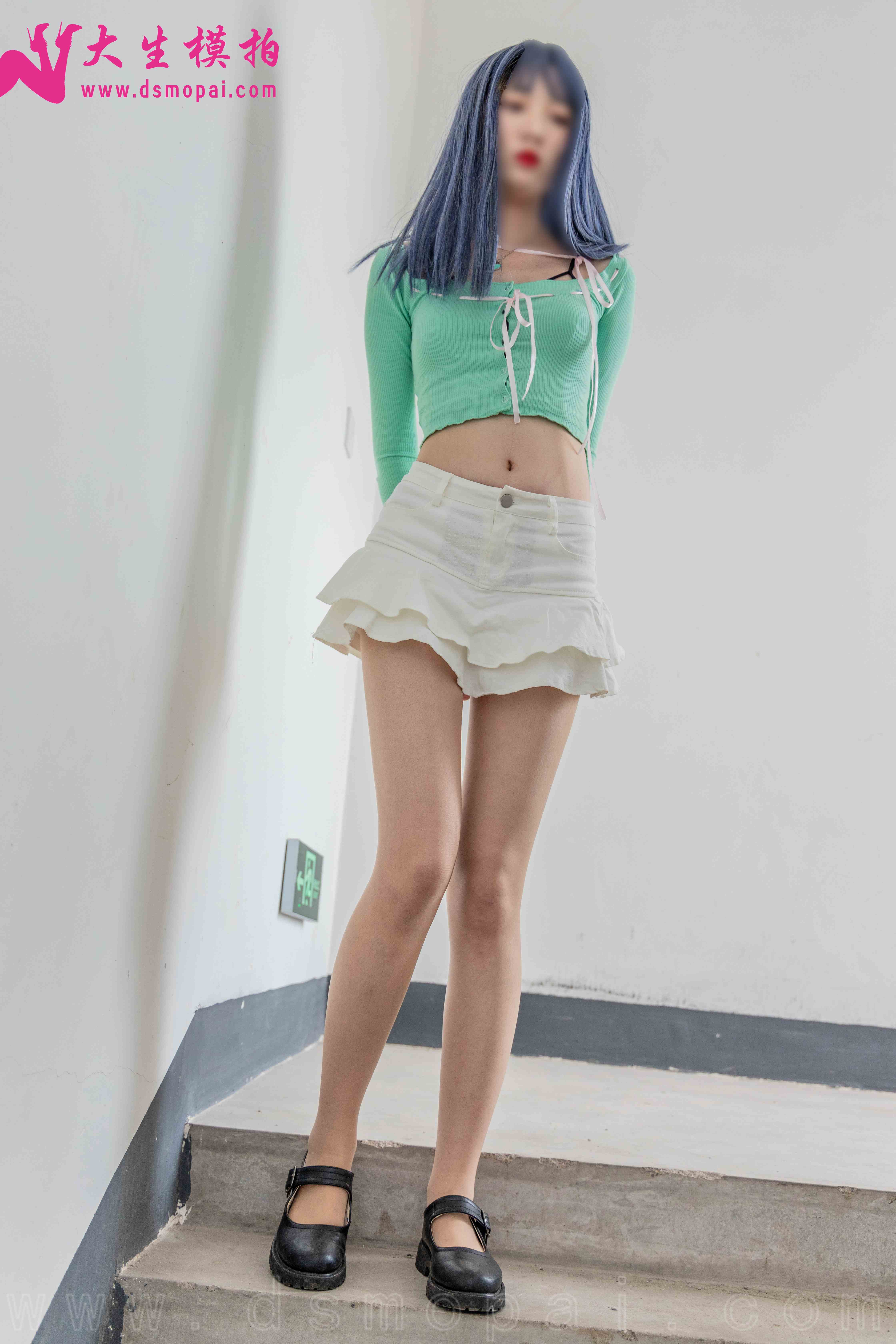 China Beauty Legs and feet 941