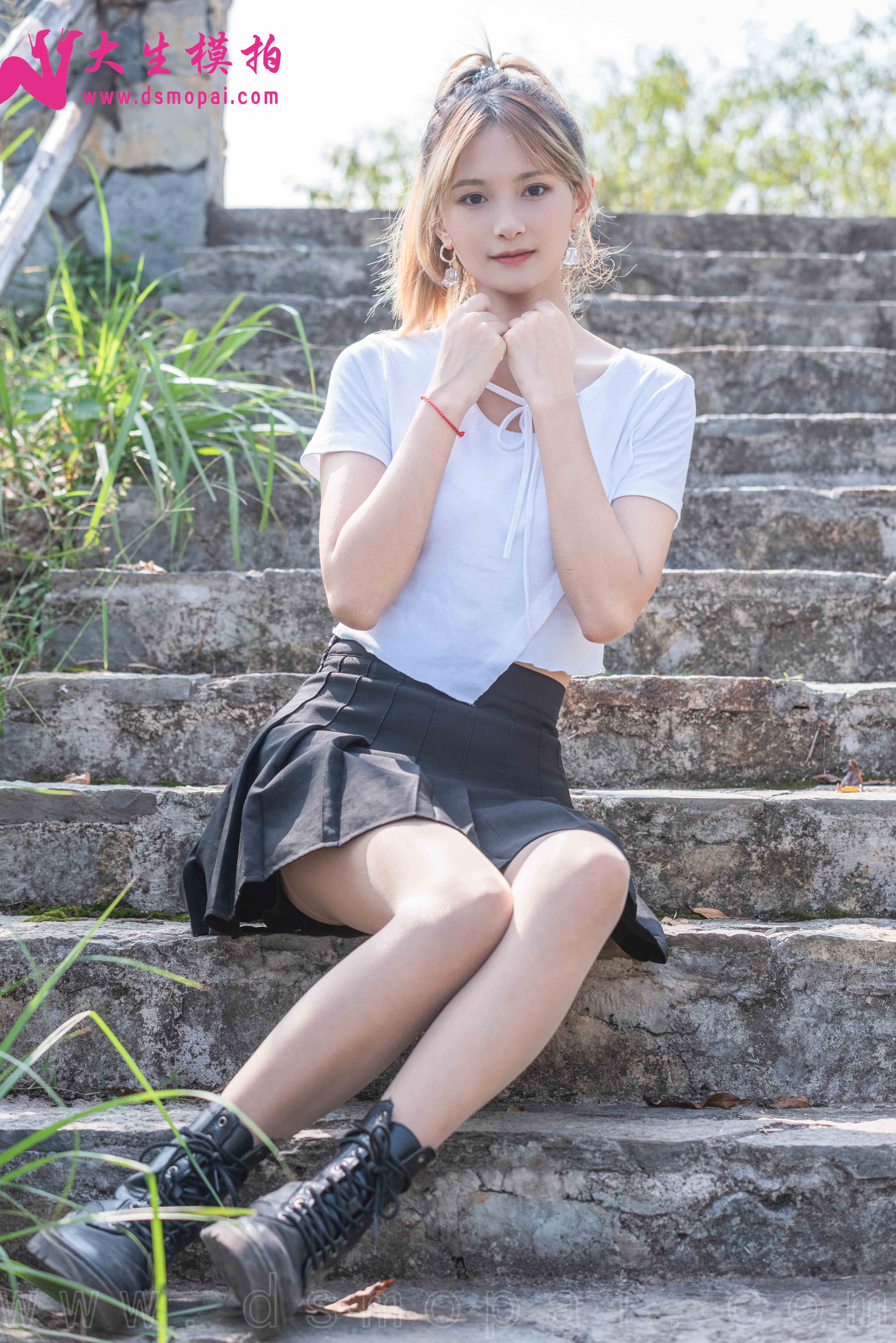 China Beauty Legs and feet 945