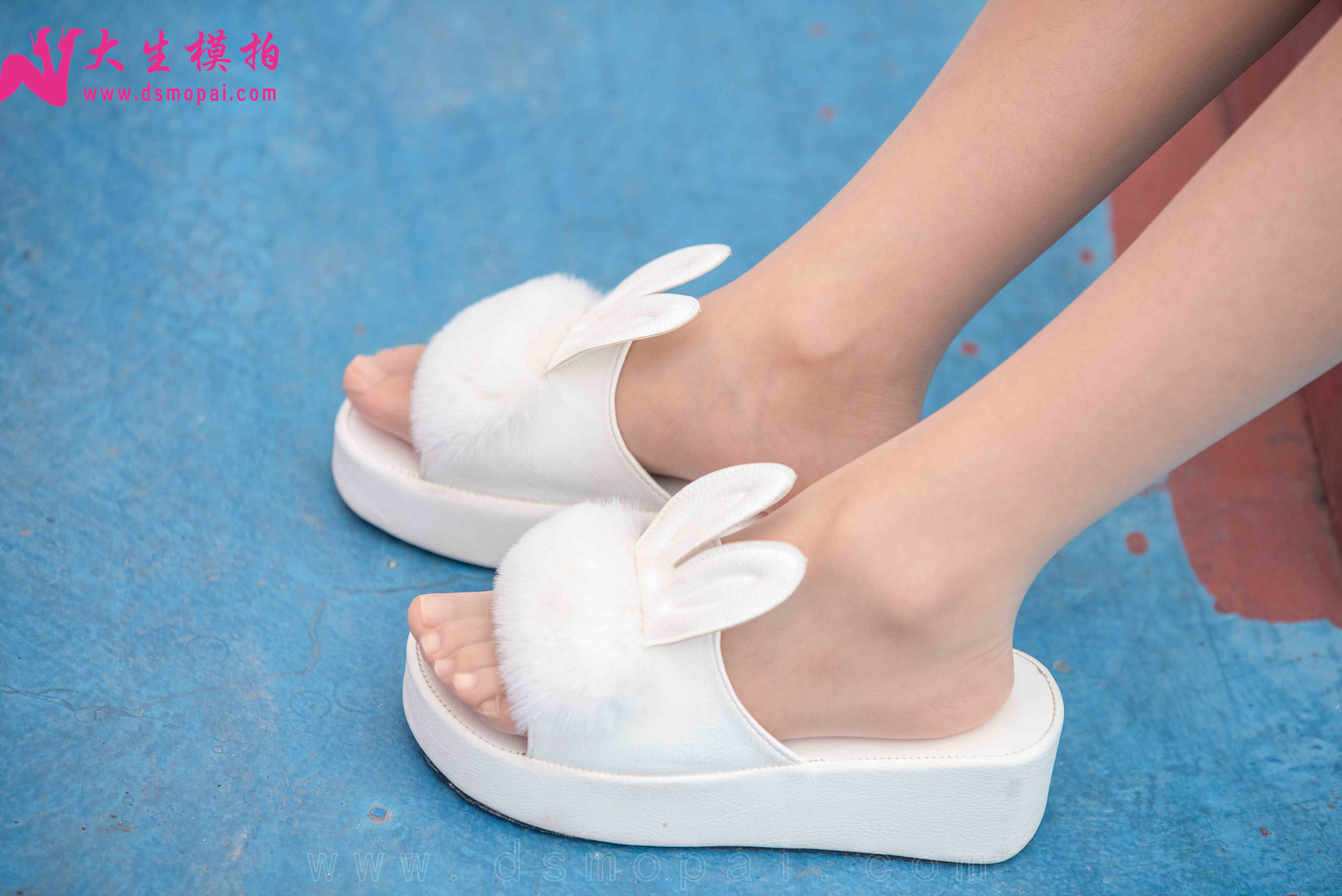 China Beauty Legs and feet 946