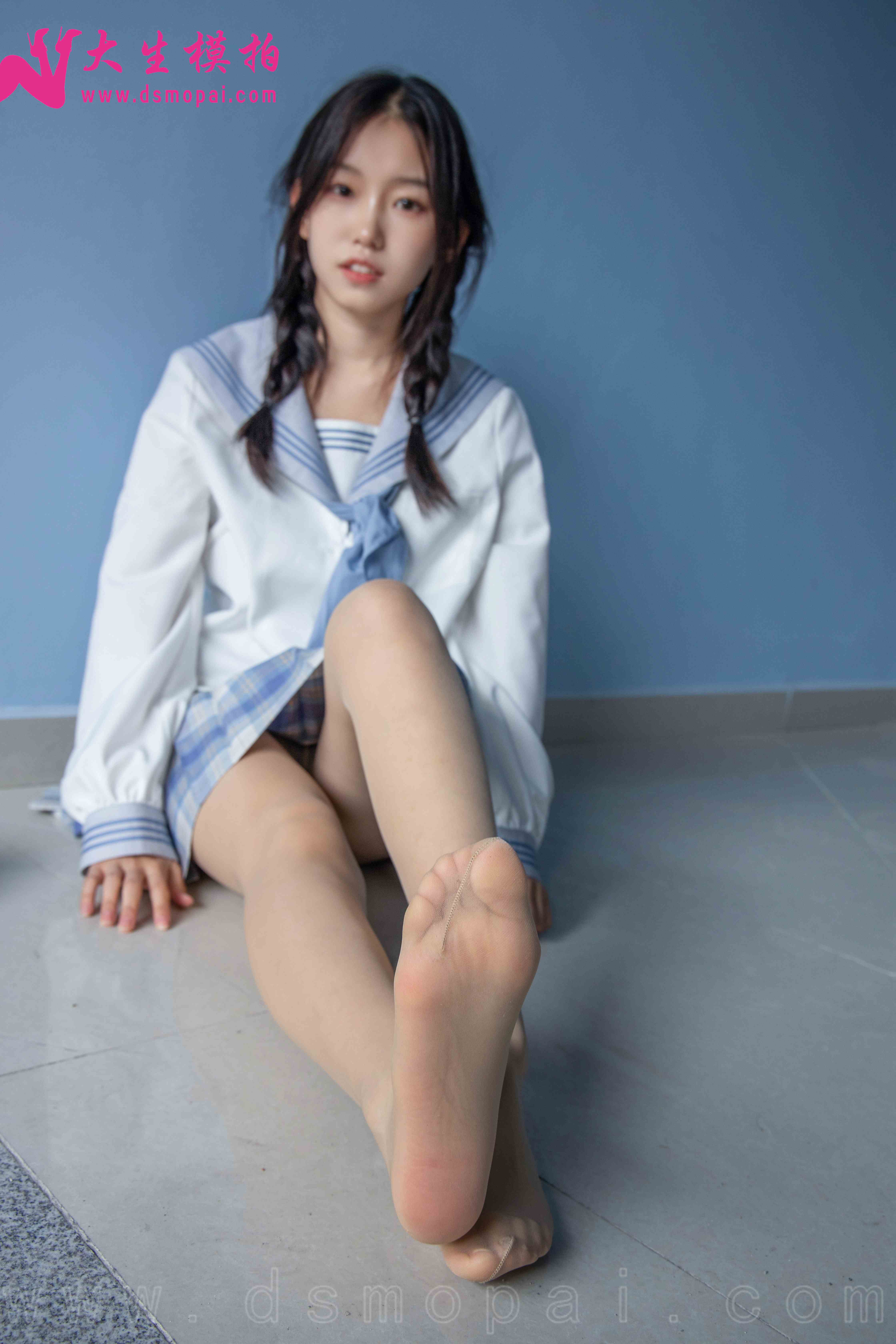 China Beauty Legs and feet 947
