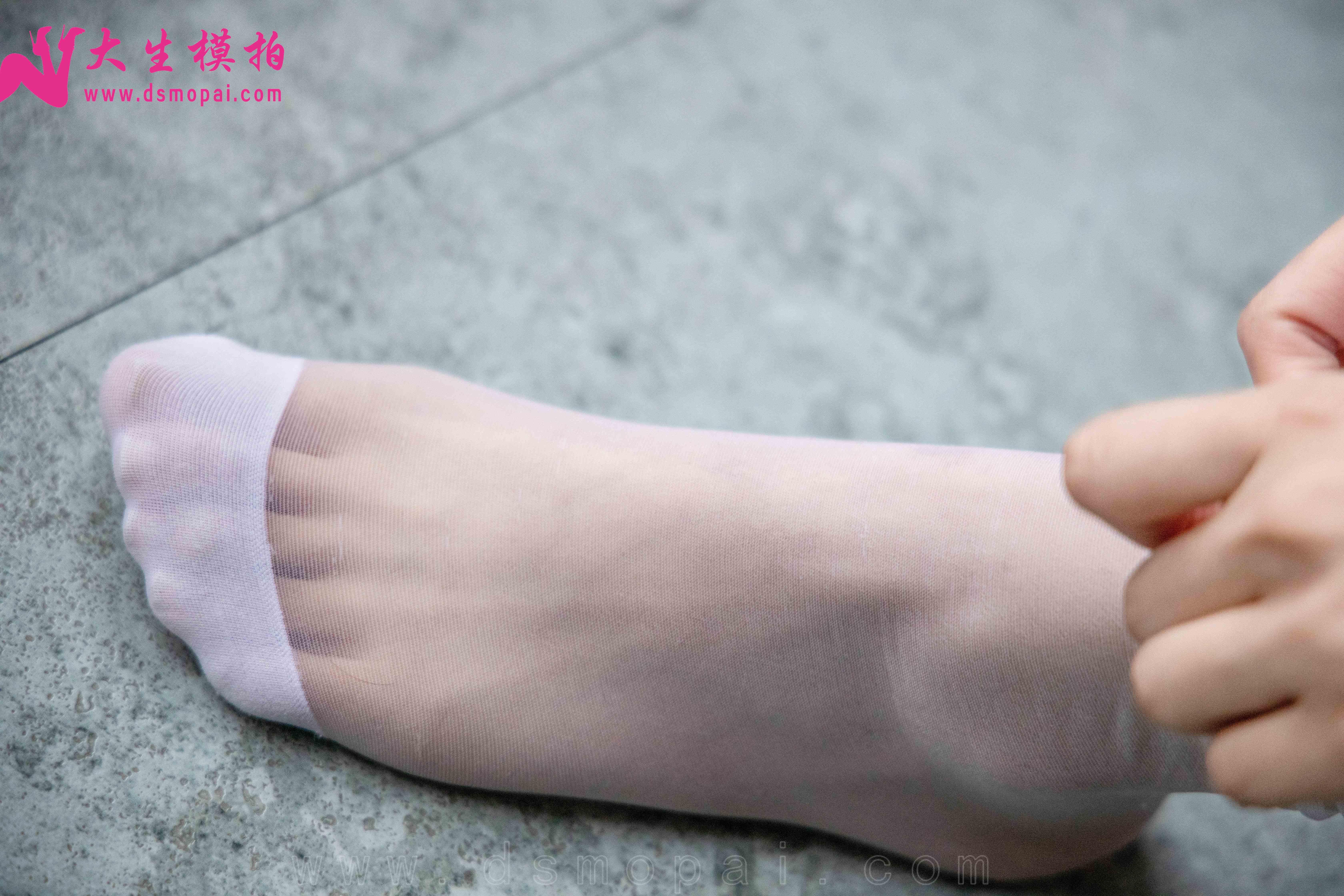 China Beauty Legs and feet 948