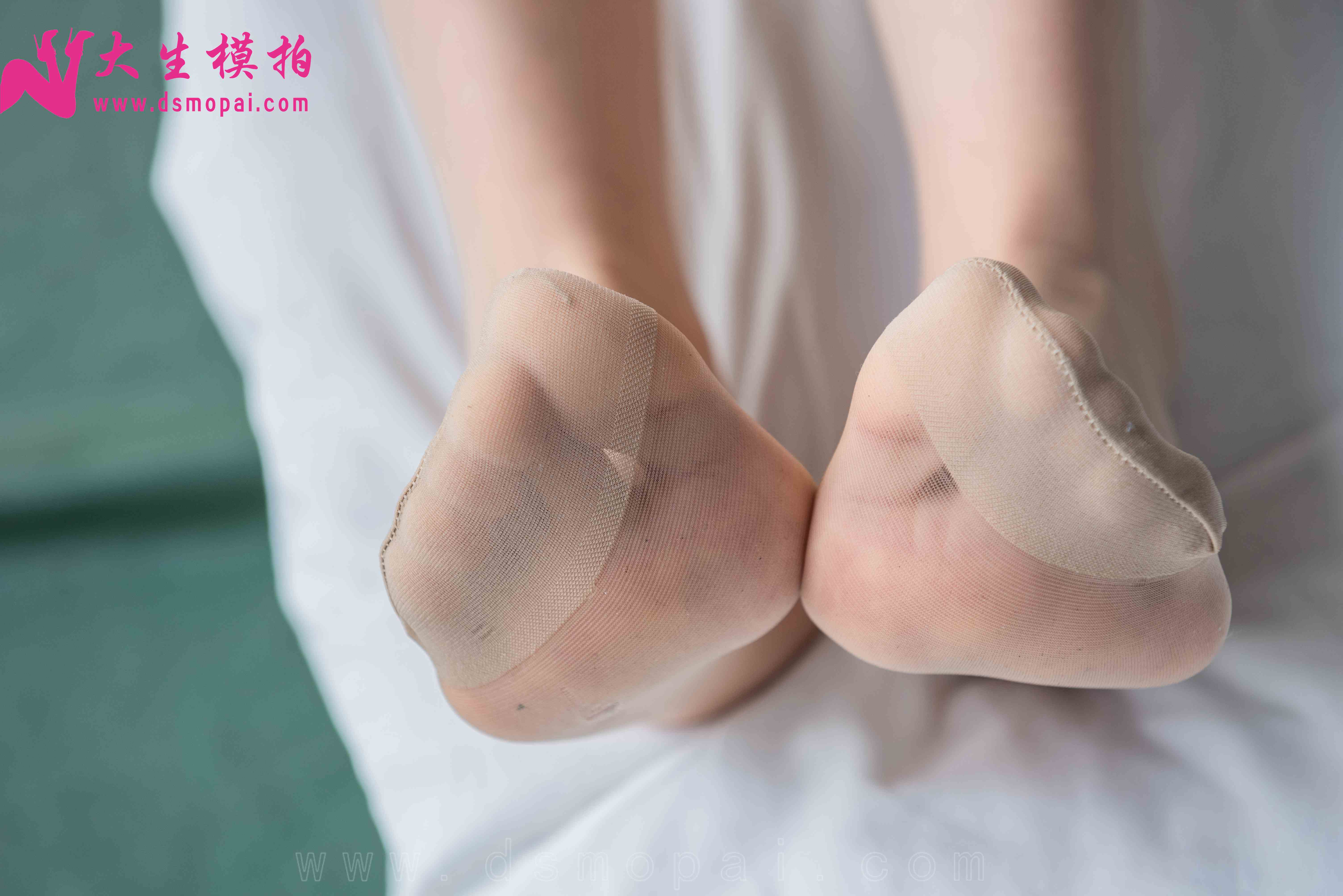 China Beauty Legs and feet 949