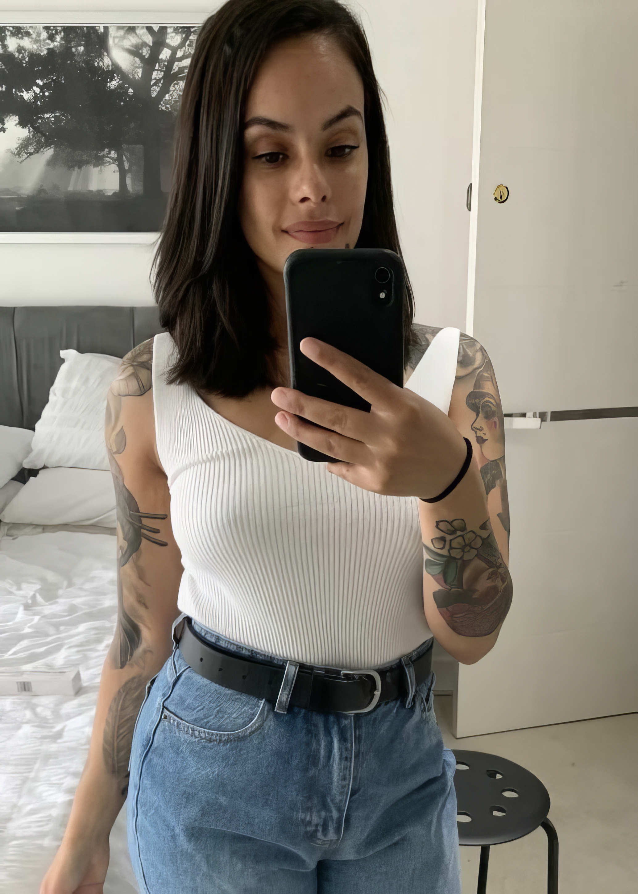 Sexy slut Camilla naked public