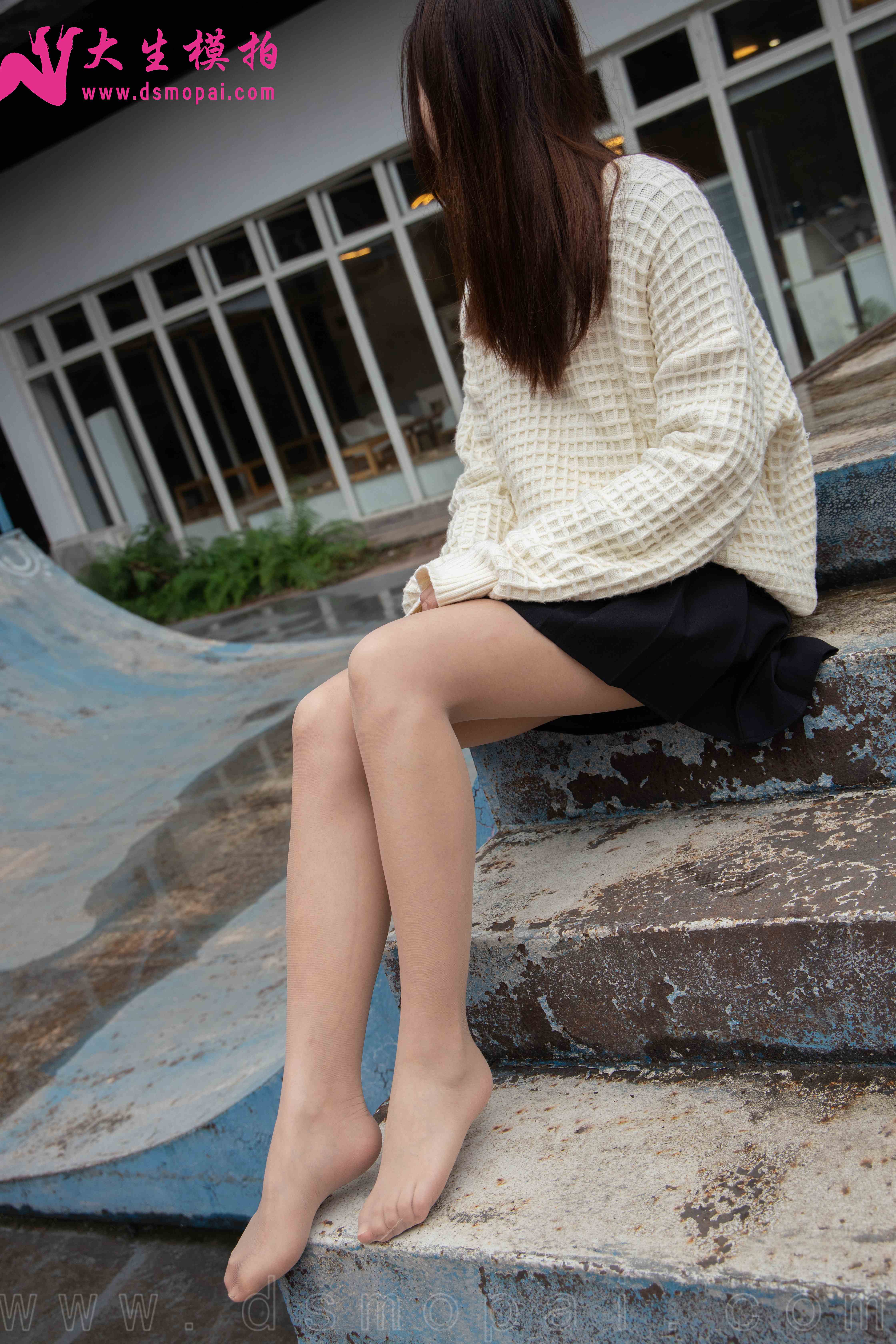 China Beauty Legs and feet 956